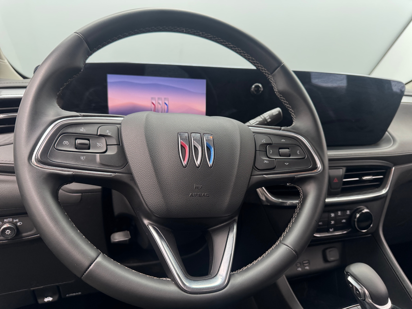 Thumbnail: 2025 Buick Encore GX - 4