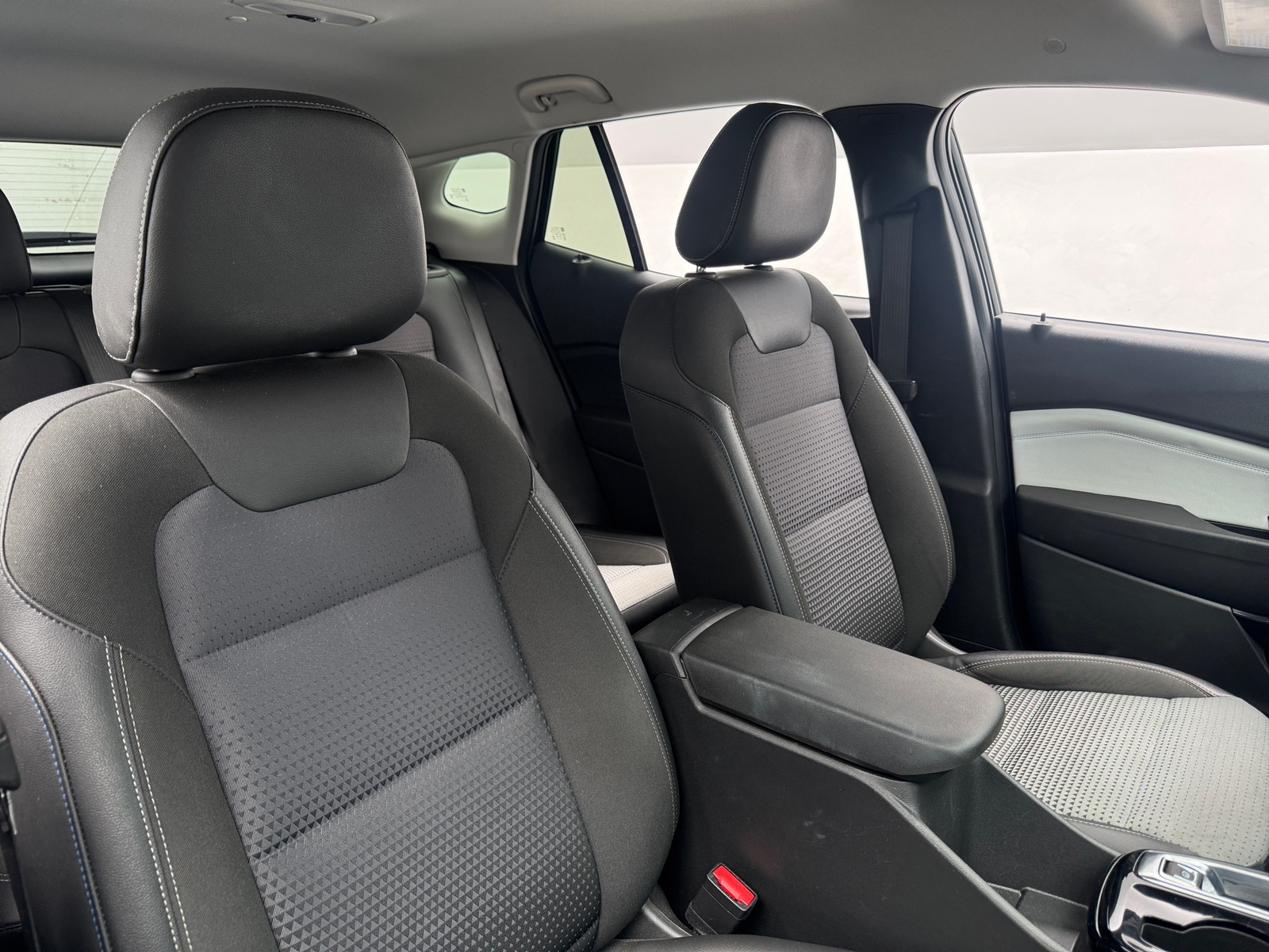 Thumbnail: 2025 Chevrolet Trax - 2