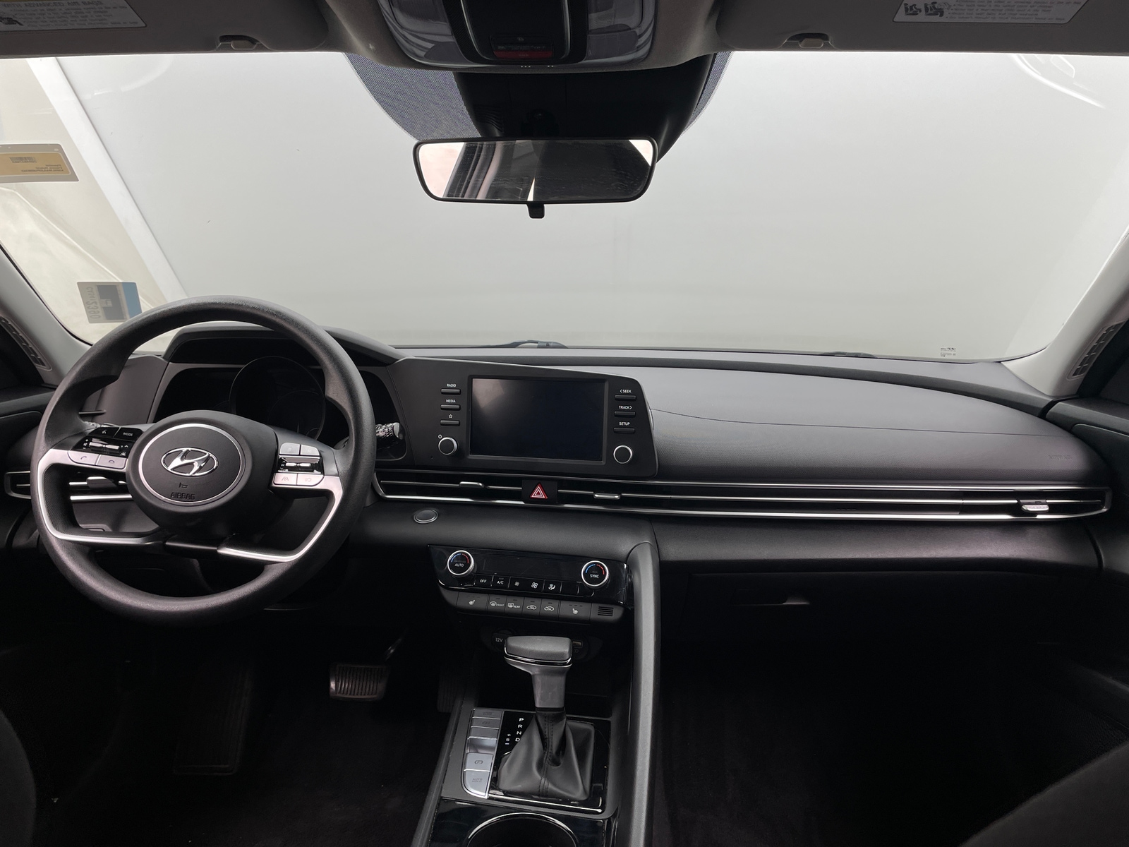 Thumbnail: 2023 Hyundai Elantra - 3
