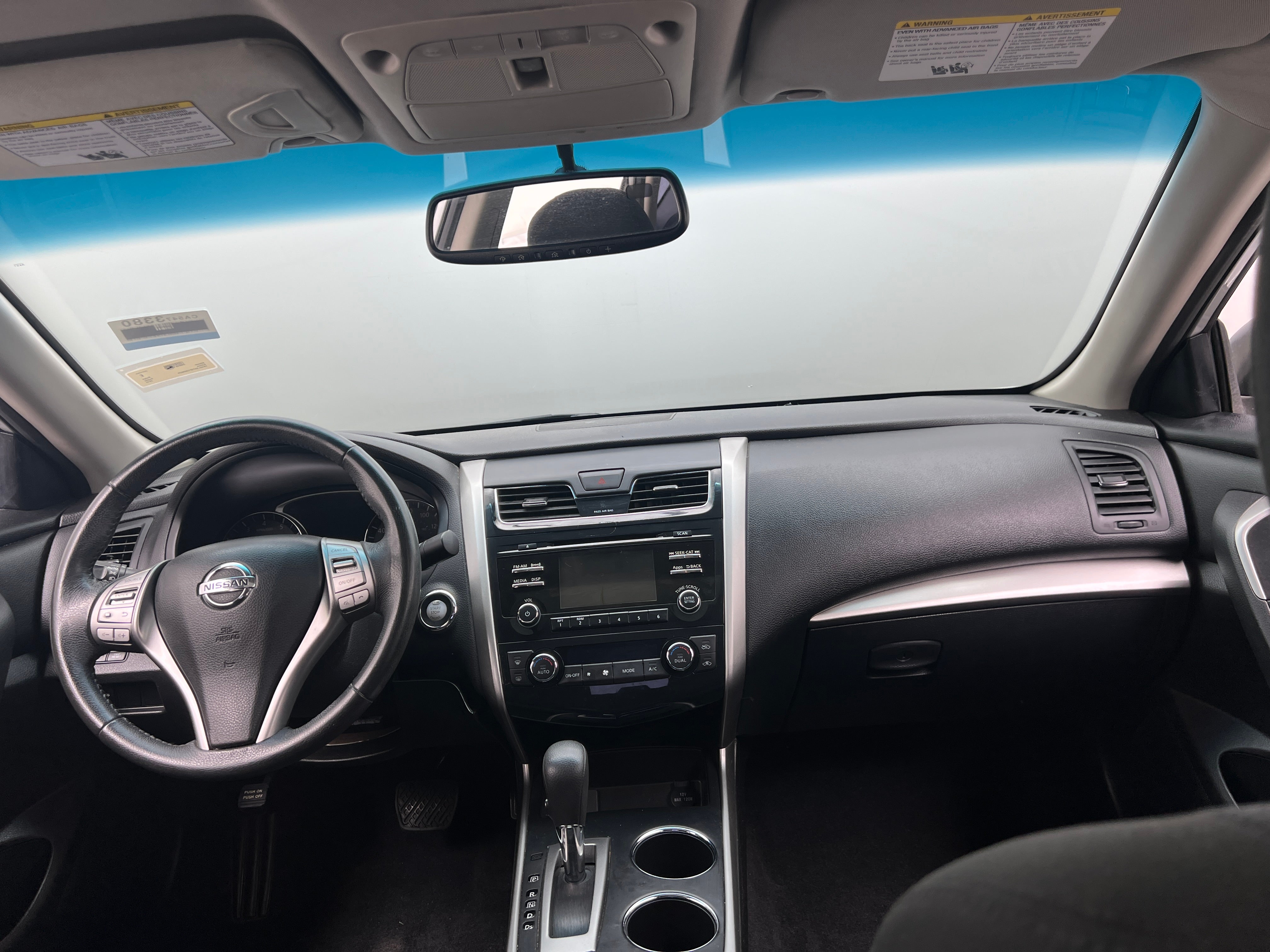Used 2015 Nissan Altima SV with VIN 1N4AL3AP0FC569629 for sale in Pewaukee, WI