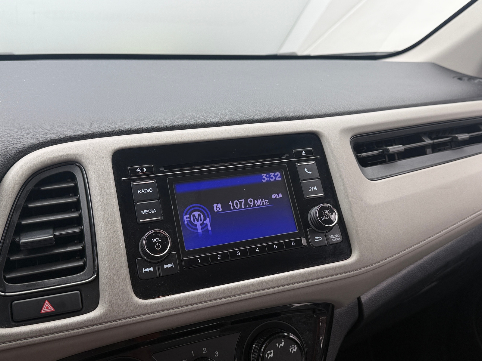 Thumbnail: 2021 Honda HR-V - 4
