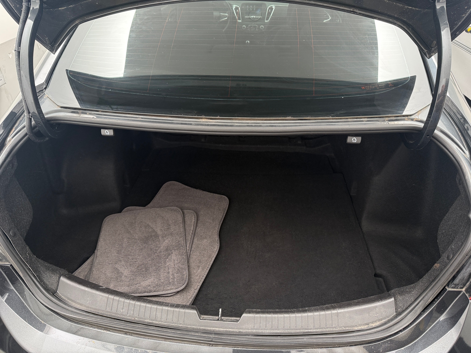 Thumbnail: 2016 Chevrolet Malibu - 7