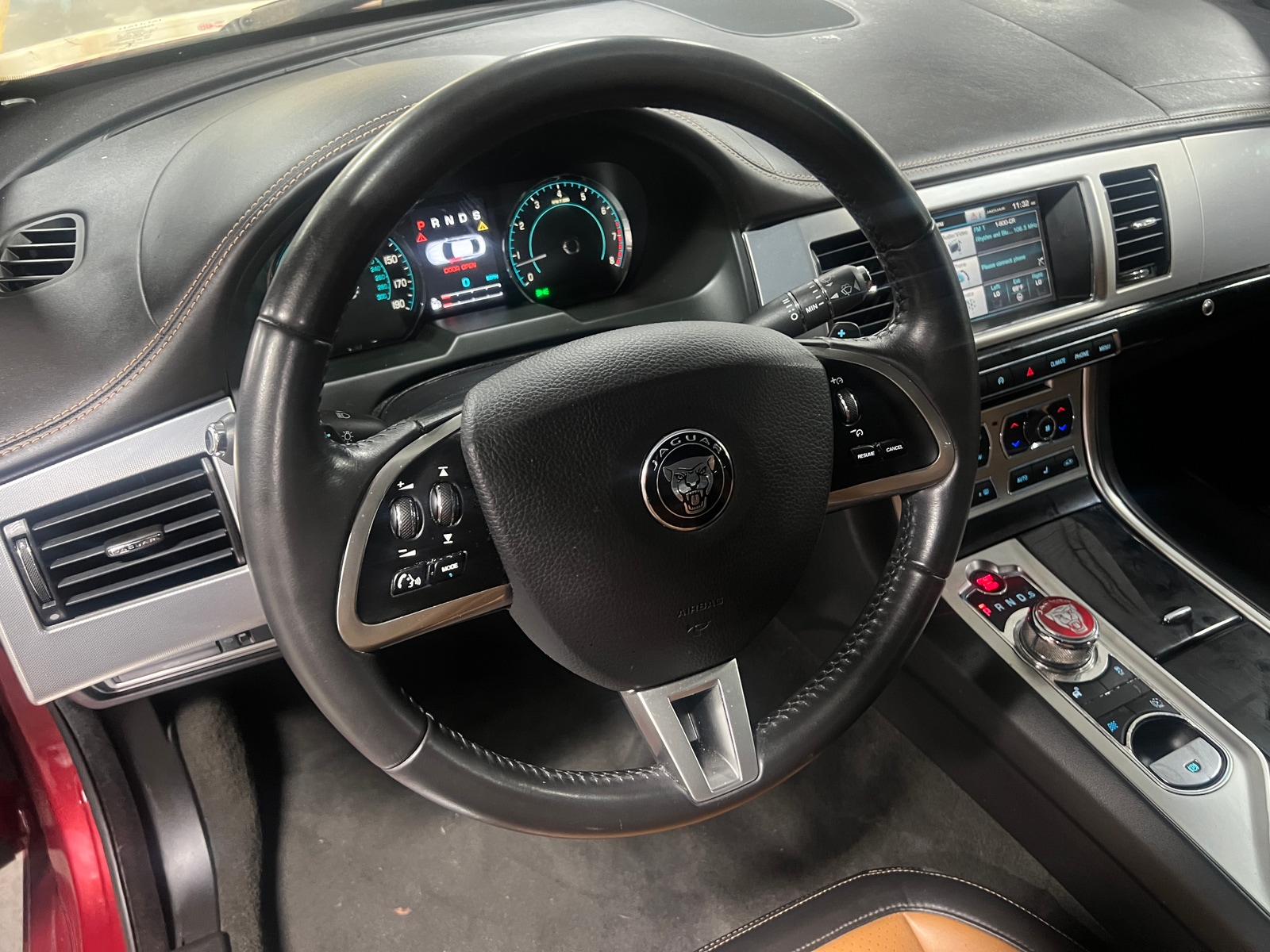 Thumbnail: 2014 Jaguar XF - 4