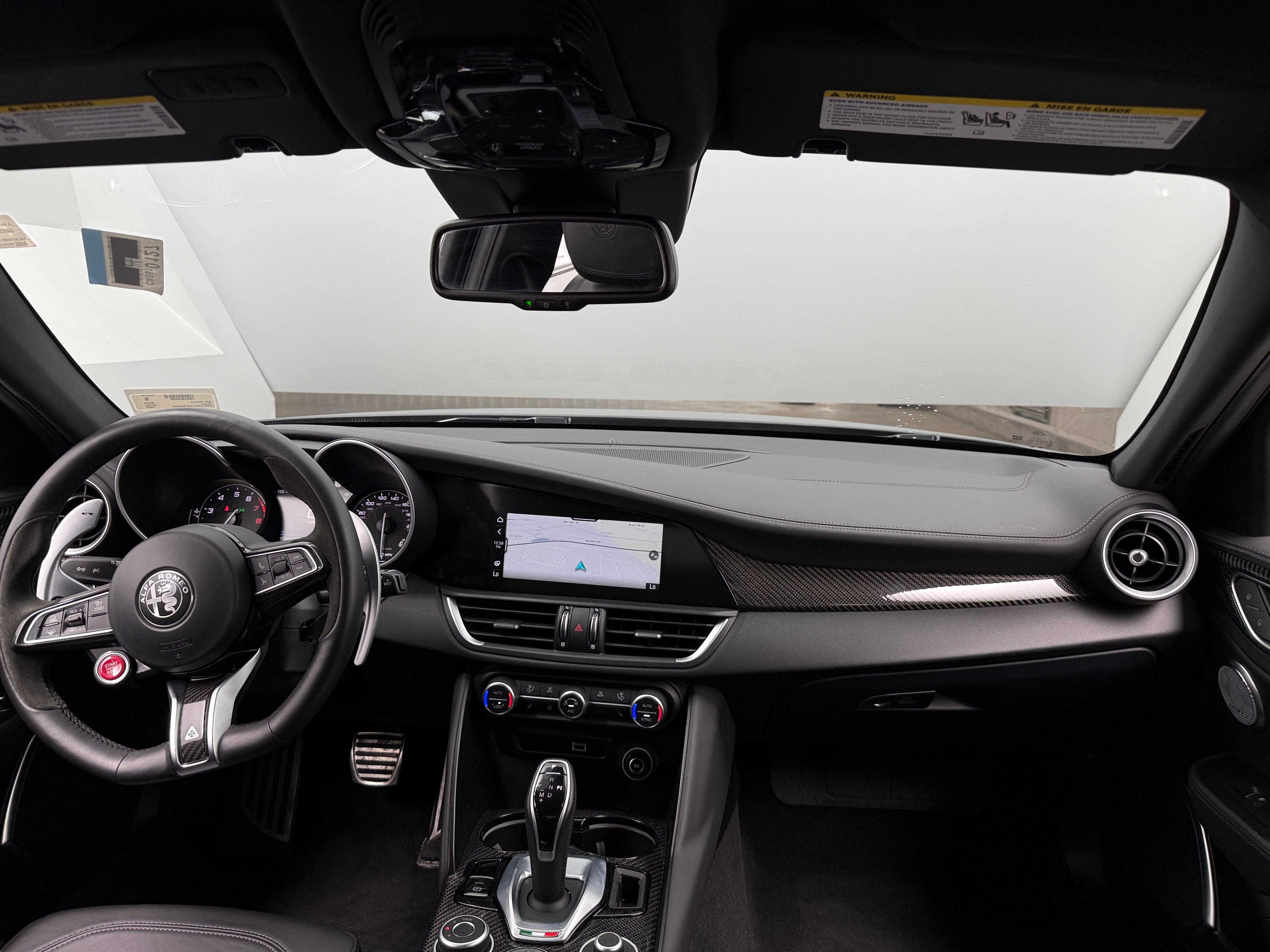 2022 Alfa Romeo Giulia Quadrifoglio - Photo 5