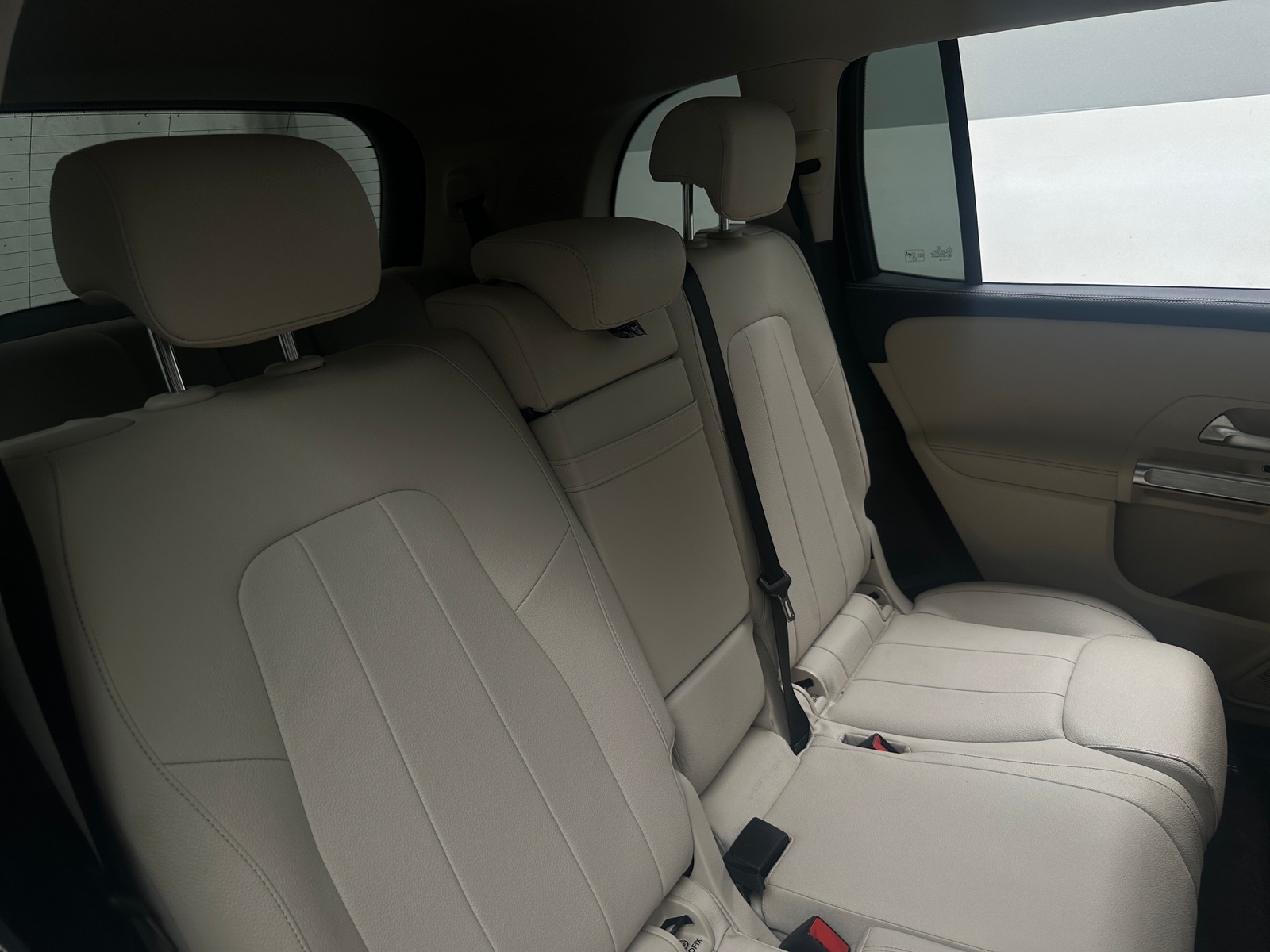Thumbnail: 2020 Mercedes-Benz GLB - 5