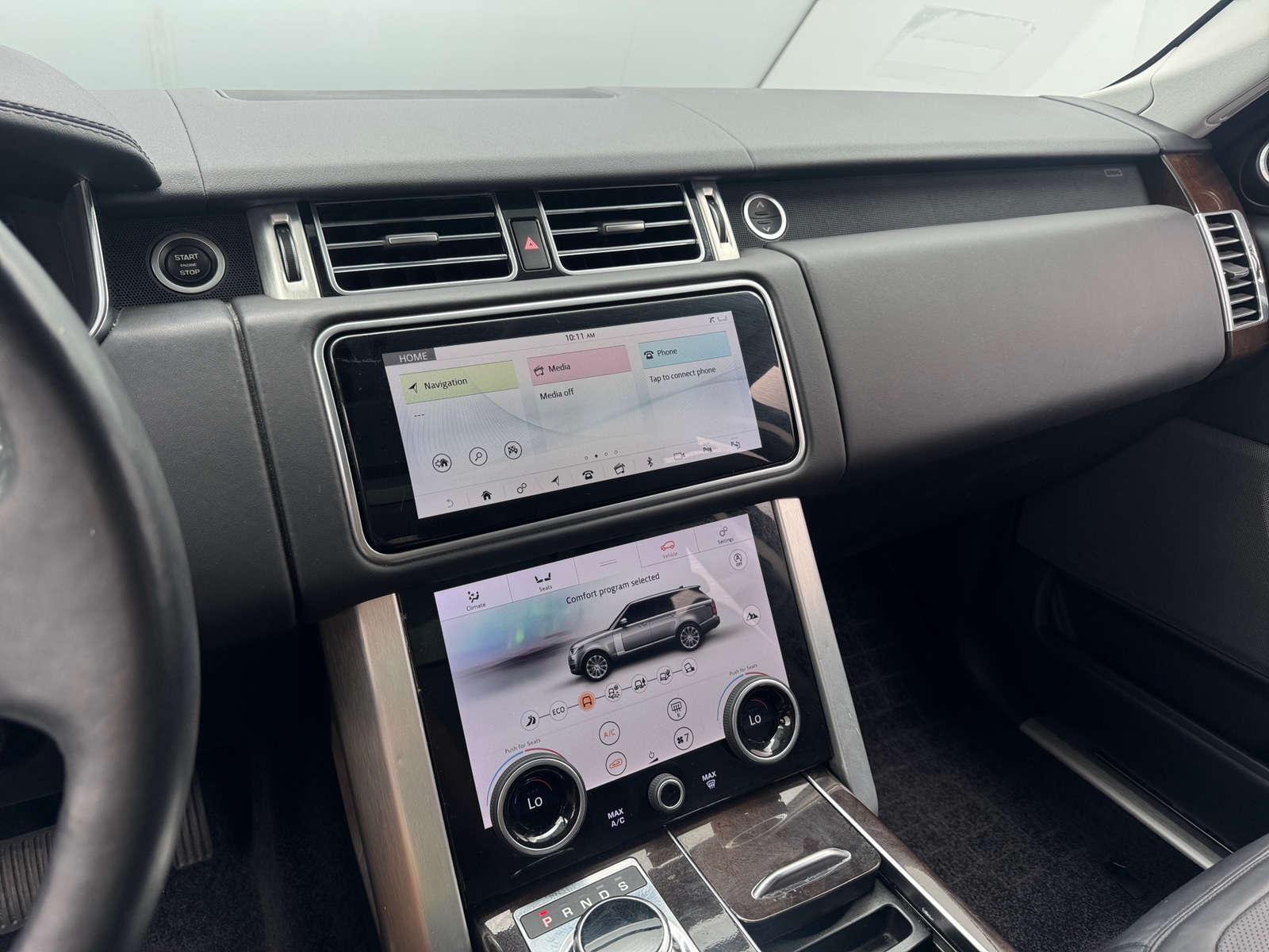 Thumbnail: 2018 Land Rover Range Rover - 3