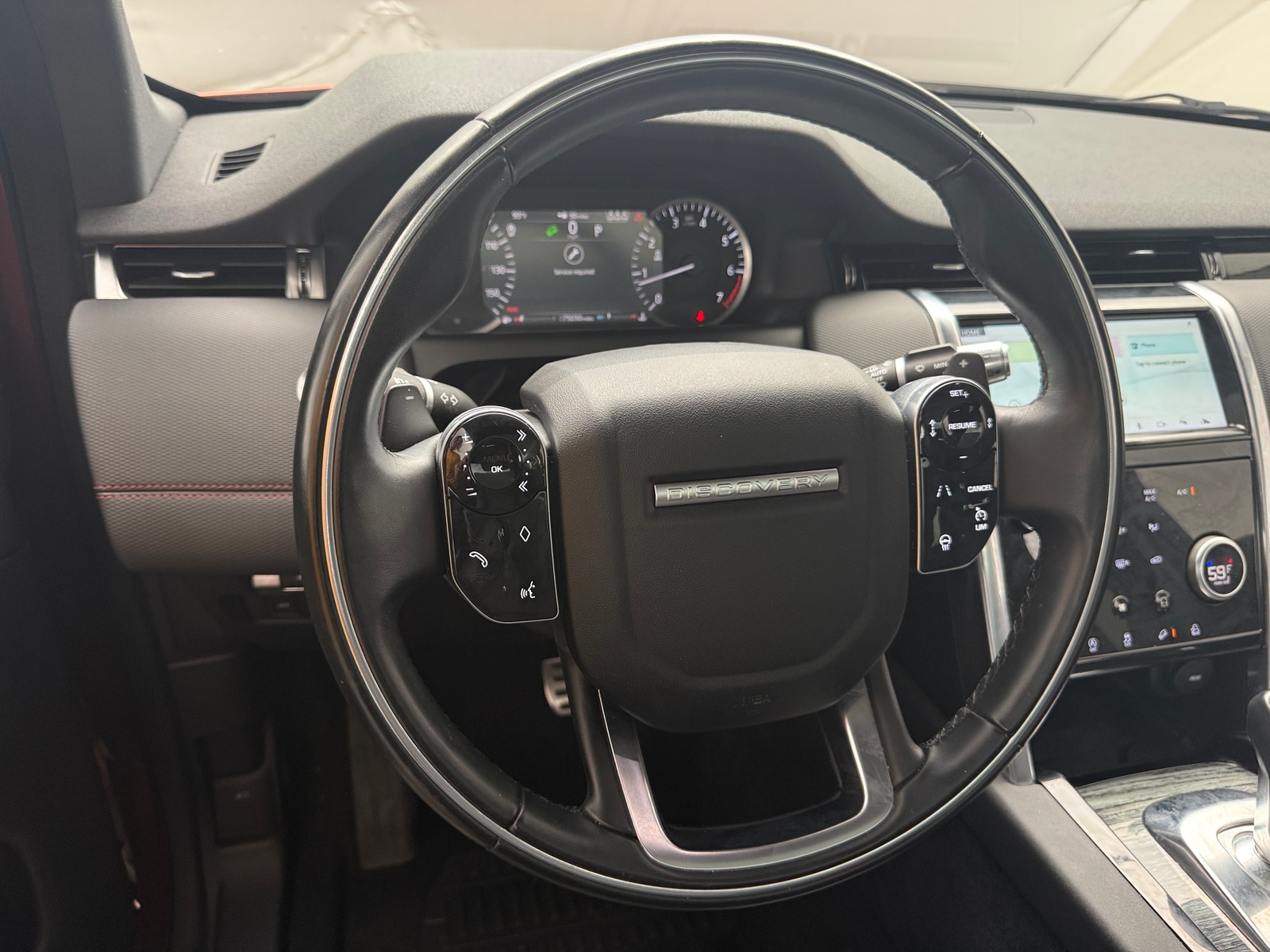 Thumbnail: 2020 Land Rover Discovery Sport - 4