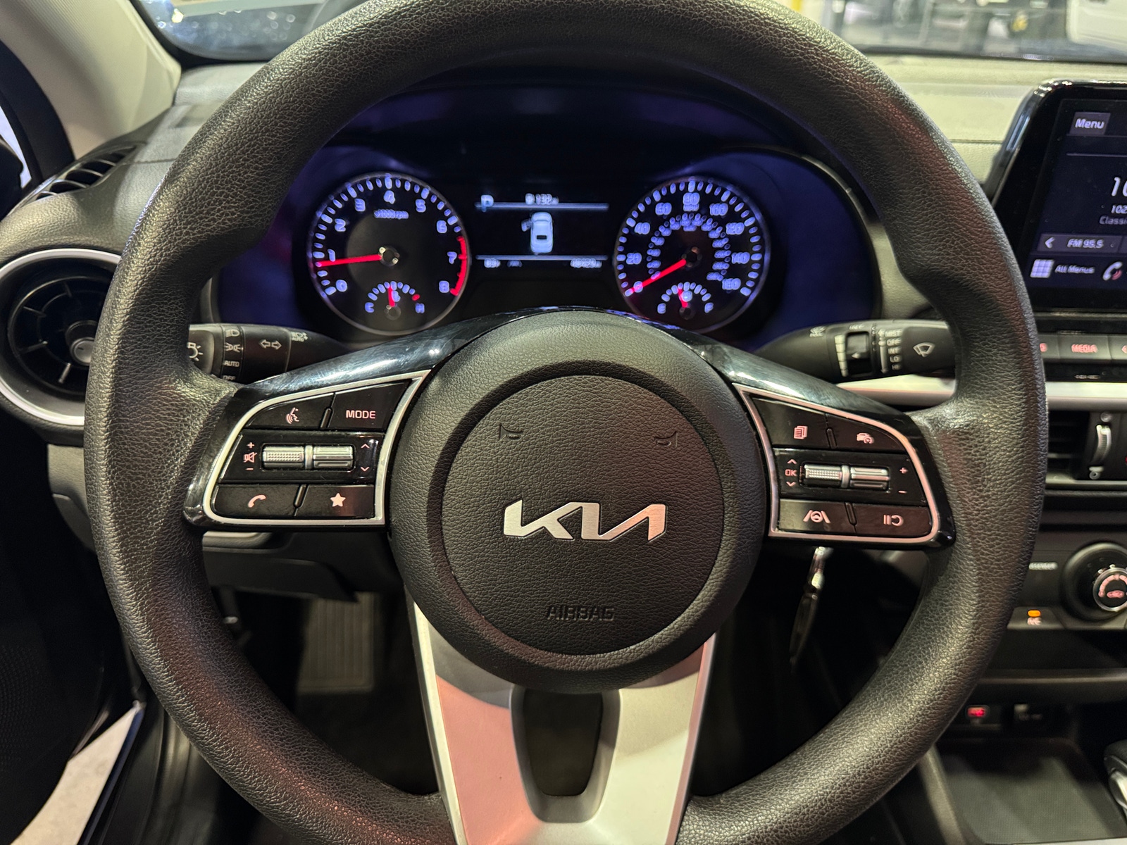 Thumbnail: 2023 Kia Forte - 5