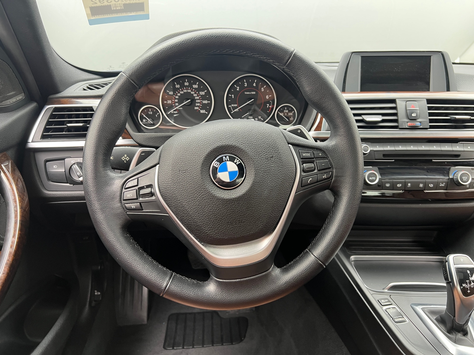 Thumbnail: 2016 BMW 3 Series - 4