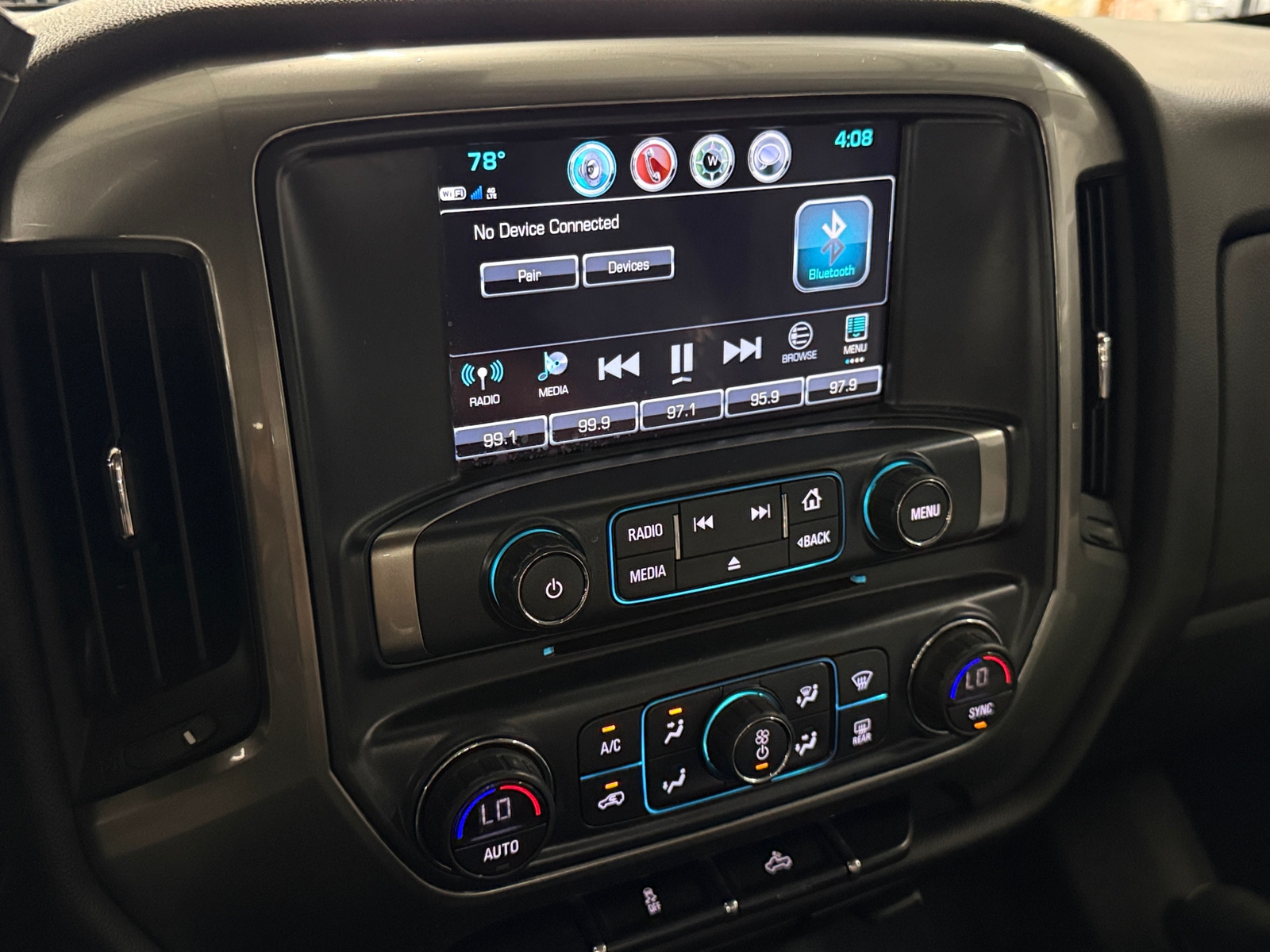 Thumbnail: 2019 Chevrolet Silverado 1500 - 4