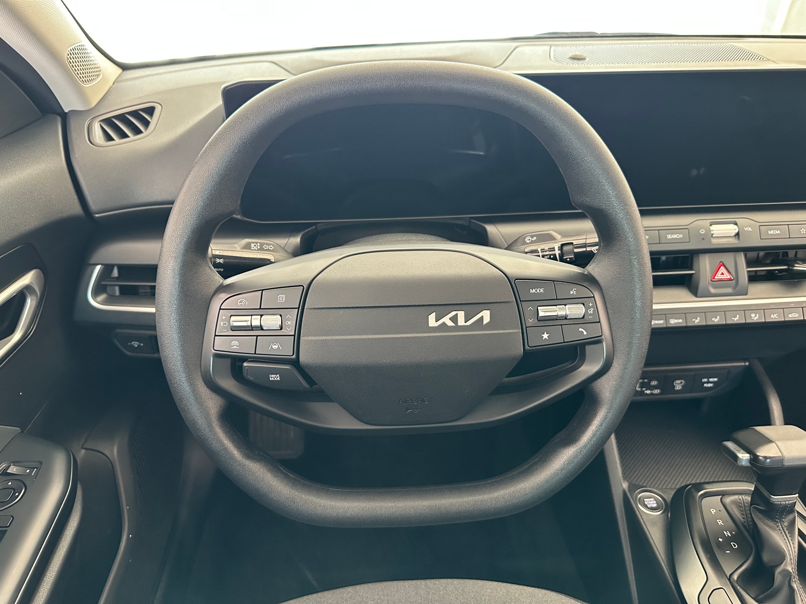 Thumbnail: 2025 Kia K4 - 5