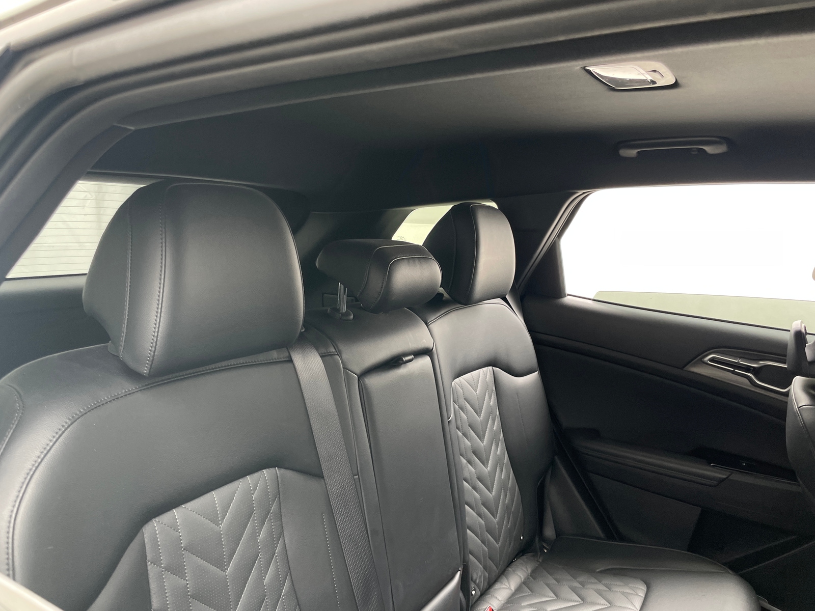 Thumbnail: 2023 Kia Sportage - 5