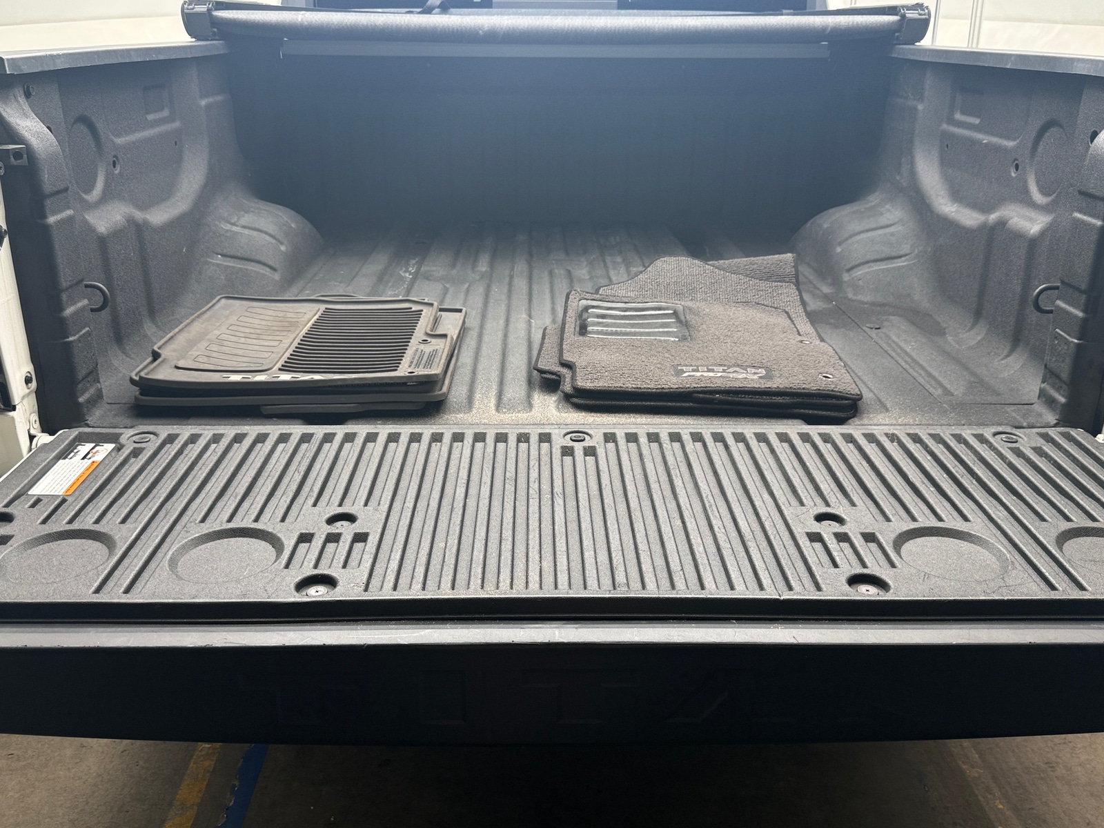 Thumbnail: 2021 Nissan Titan - 7