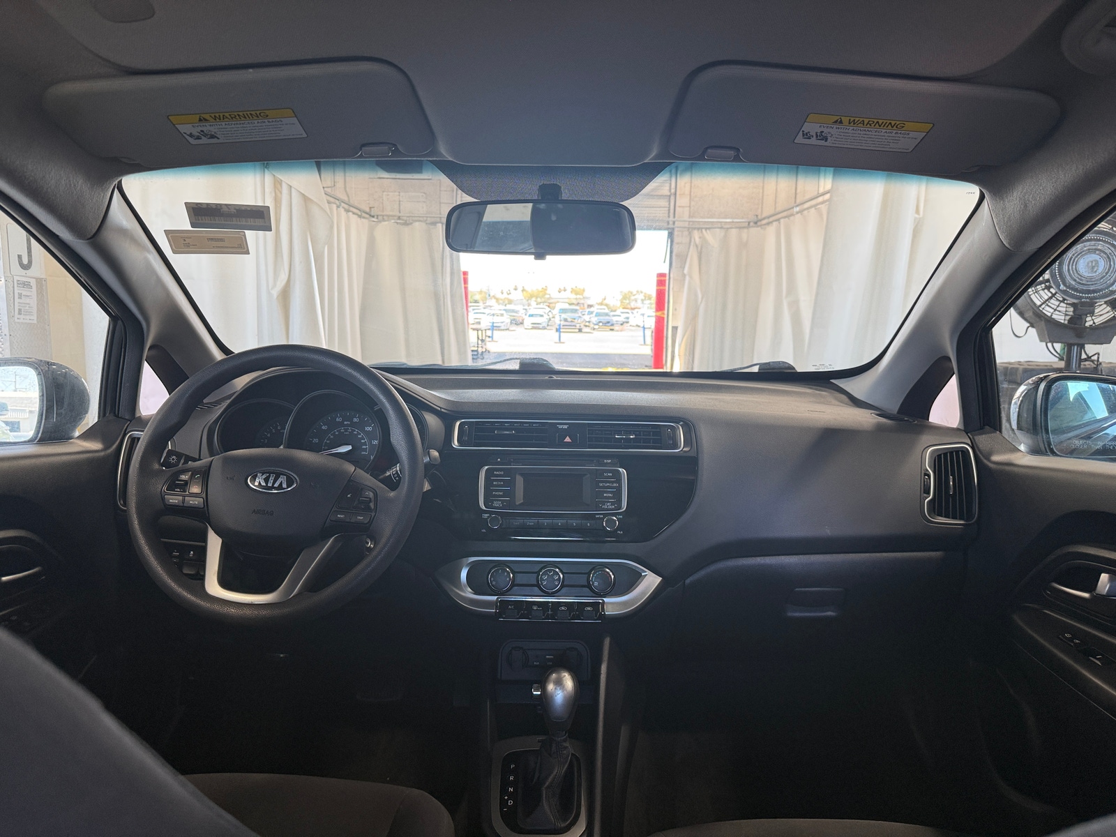 Thumbnail: 2017 Kia Rio - 3