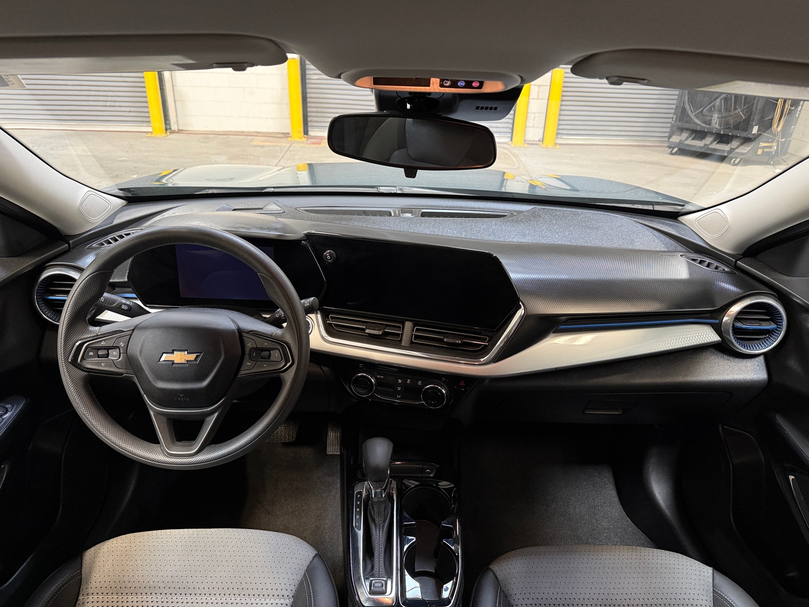 Thumbnail: 2025 Chevrolet Trax - 3