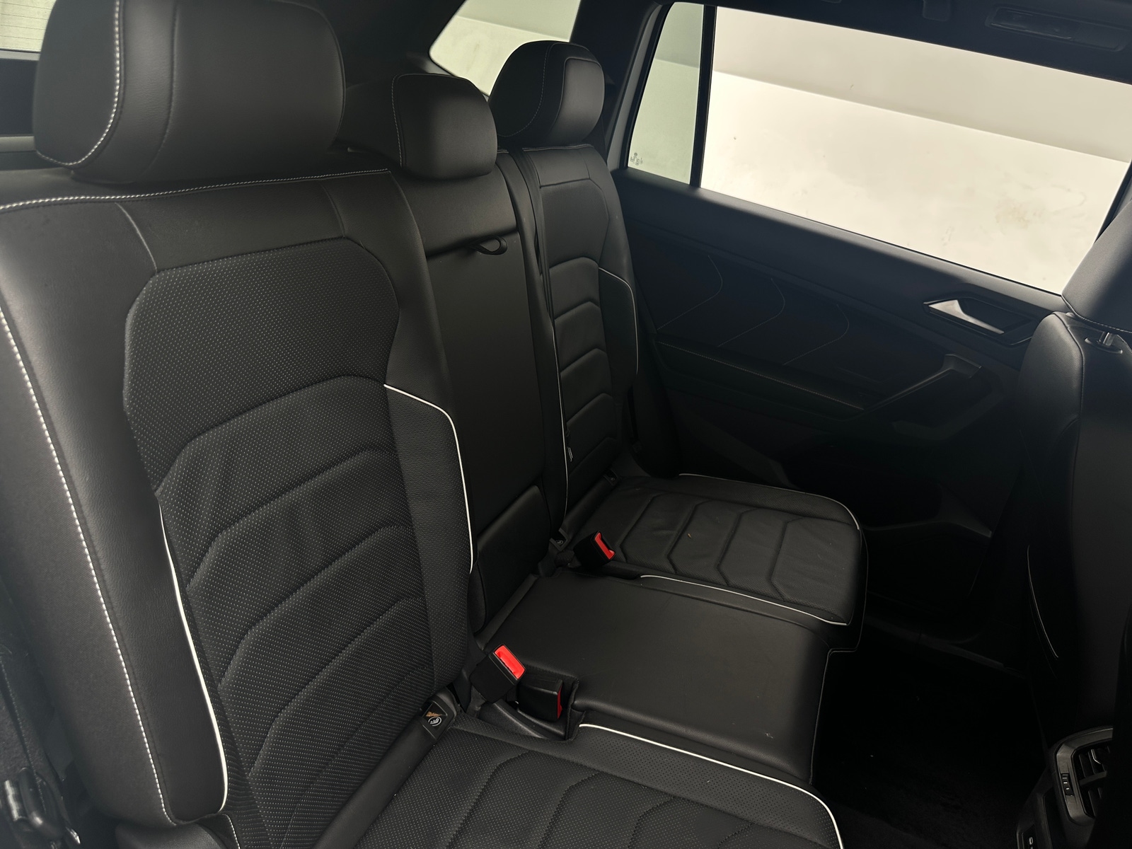 Thumbnail: 2024 Volkswagen Tiguan - 5