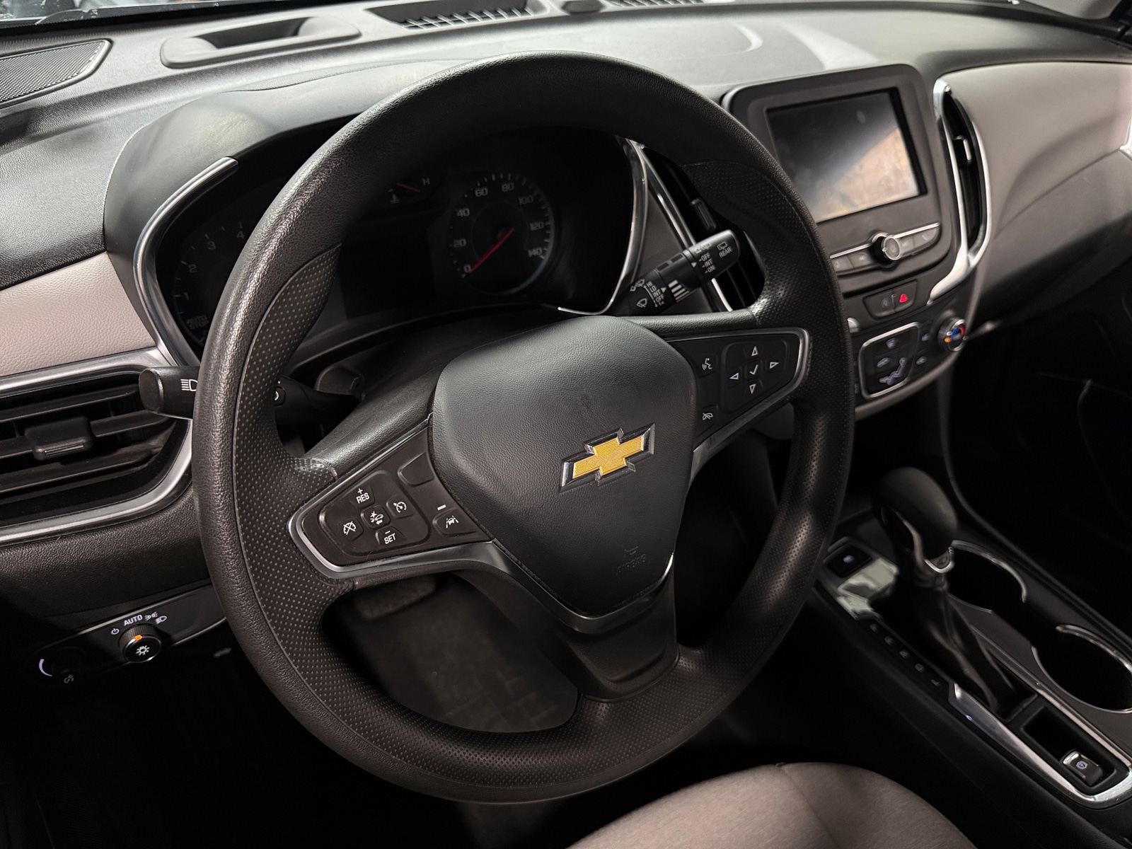 Thumbnail: 2023 Chevrolet Equinox - 5