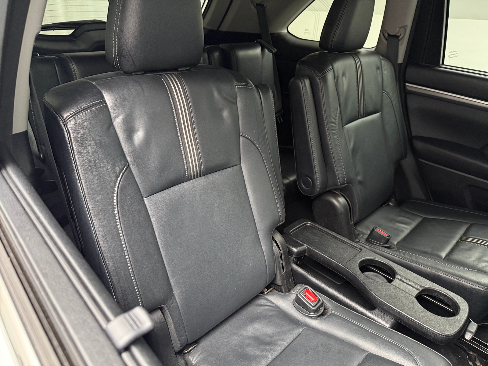 Thumbnail: 2017 Toyota Highlander - 5