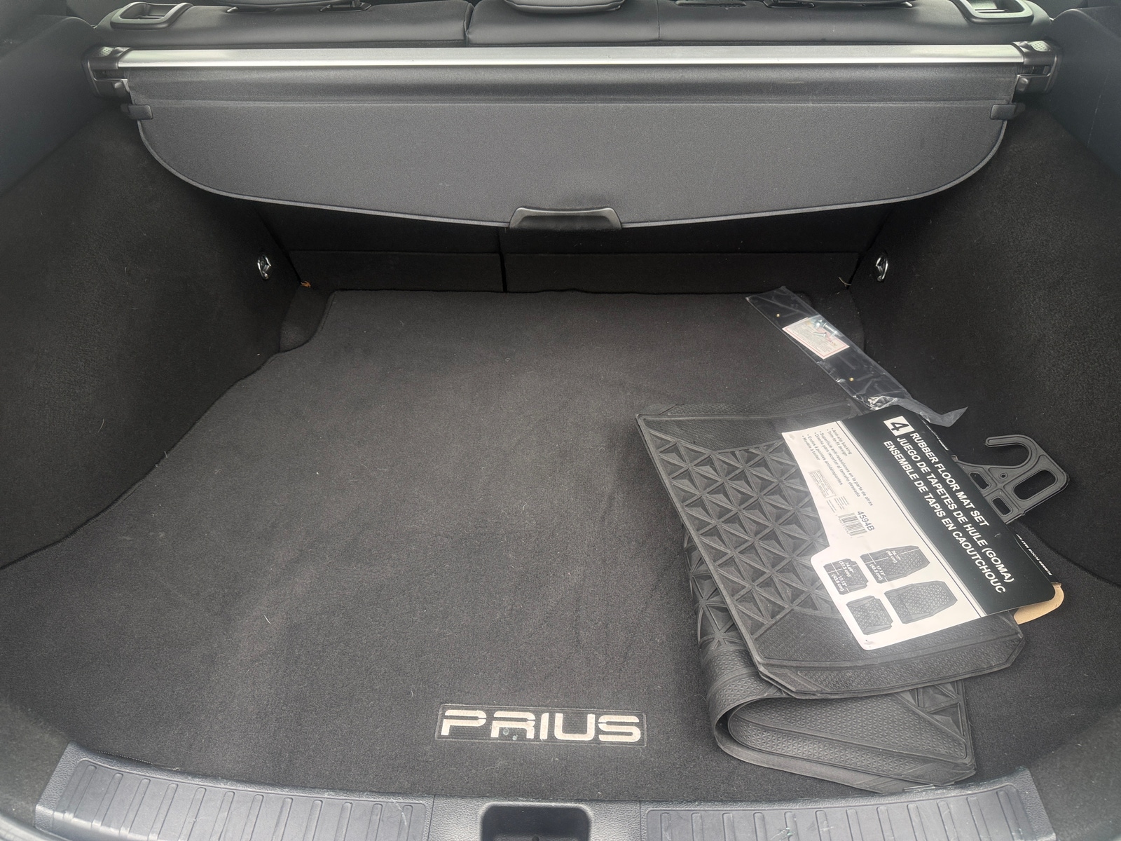 Thumbnail: 2016 Toyota Prius - 6