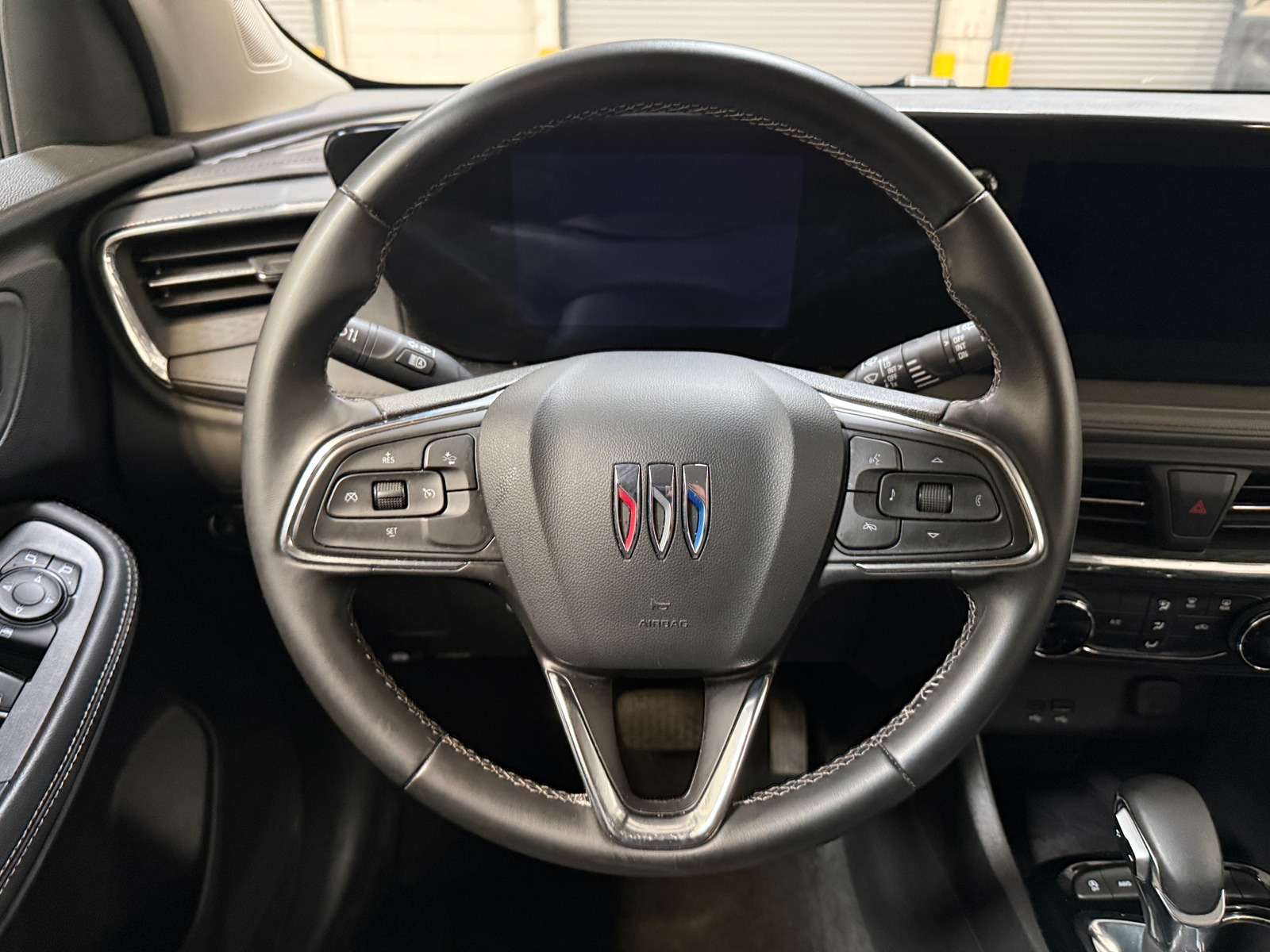 Thumbnail: 2025 Buick Encore GX - 4
