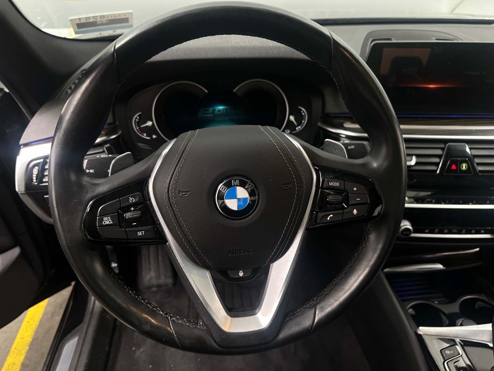Thumbnail: 2018 BMW 5 Series - 4