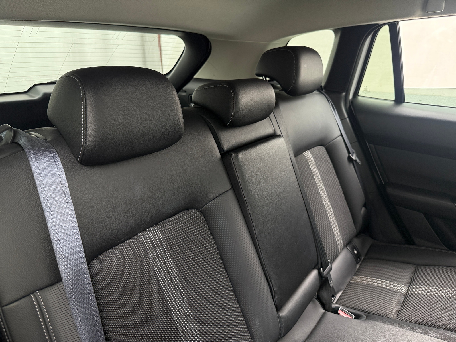 Thumbnail: 2025 Mazda CX-50 - 5