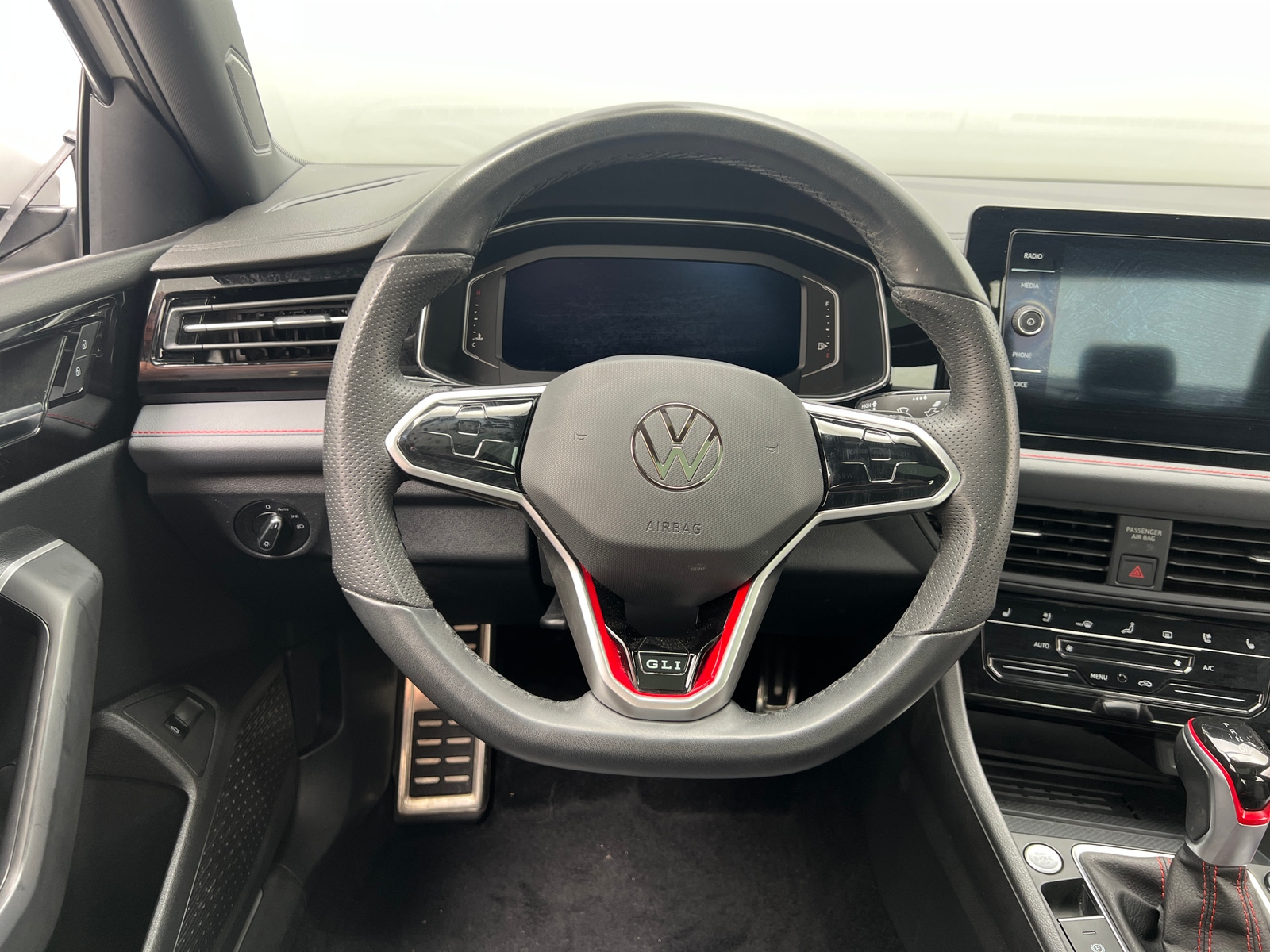 Thumbnail: 2025 Volkswagen Jetta - 4