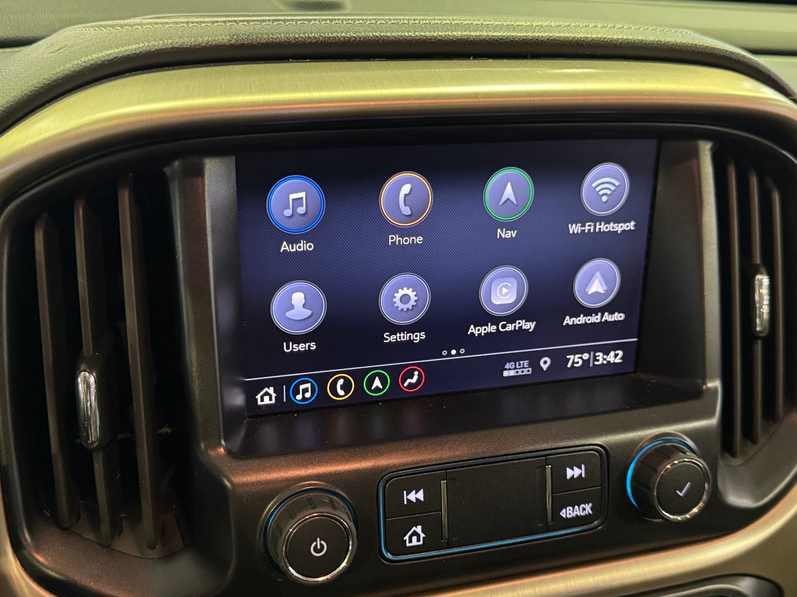 Thumbnail: 2022 GMC Canyon - 3