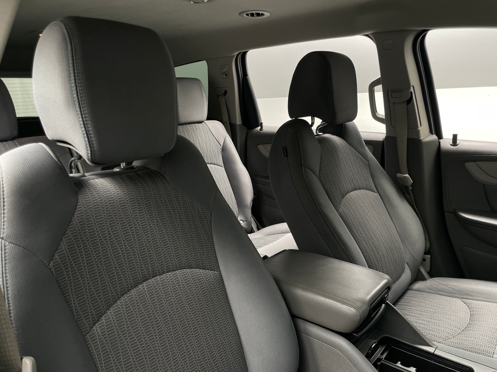 Thumbnail: 2017 Chevrolet Traverse - 2