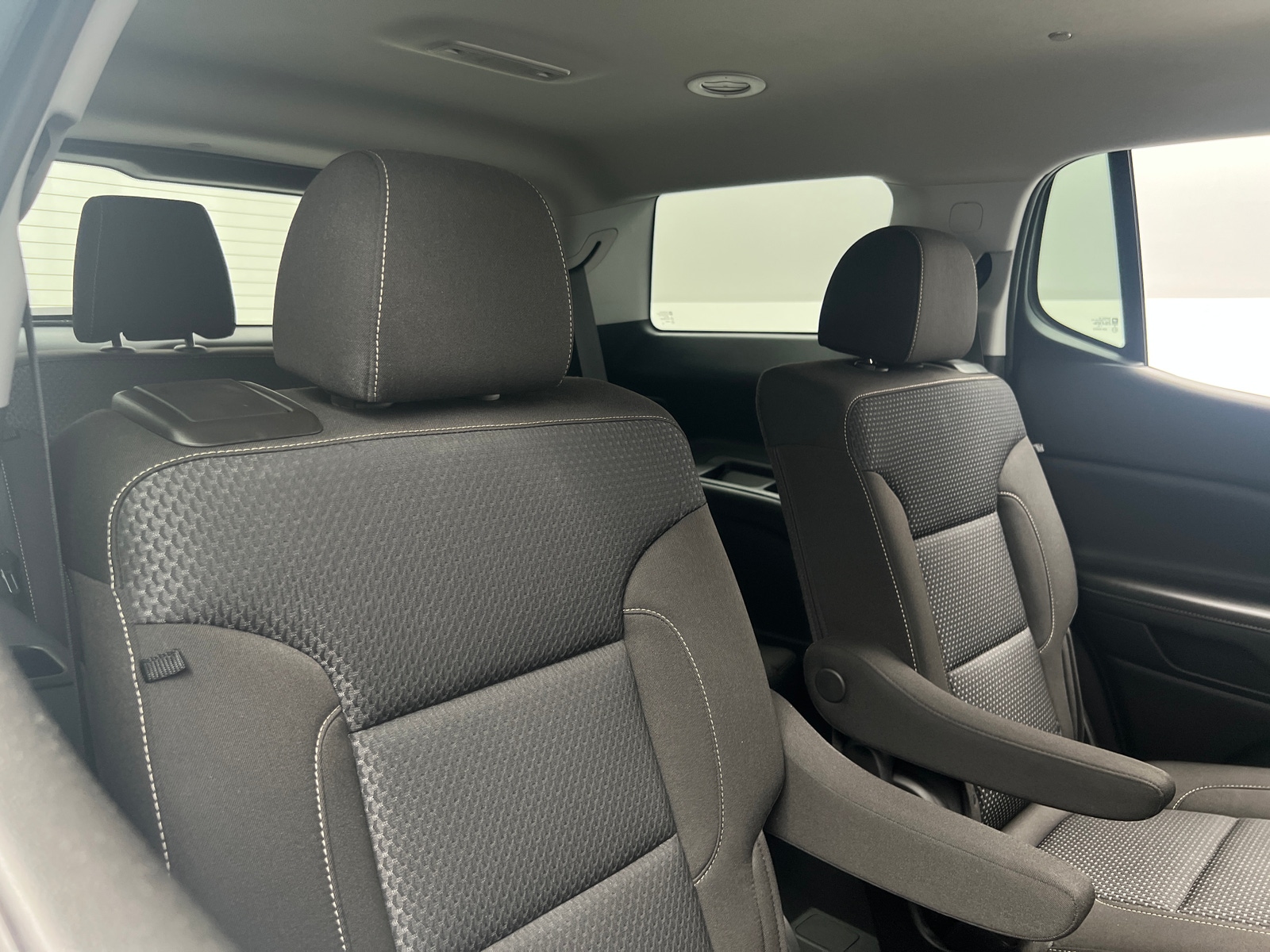 Thumbnail: 2023 GMC Acadia - 6