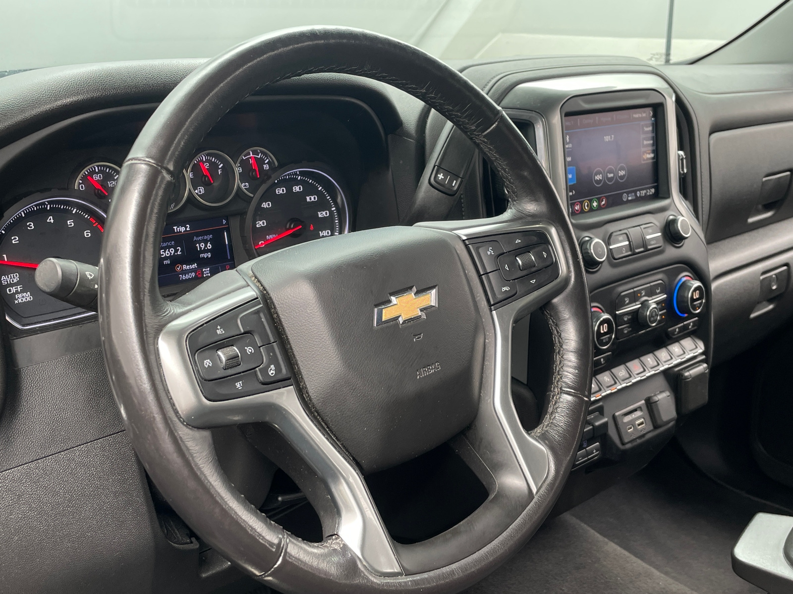 Thumbnail: 2020 Chevrolet Silverado 1500 - 5