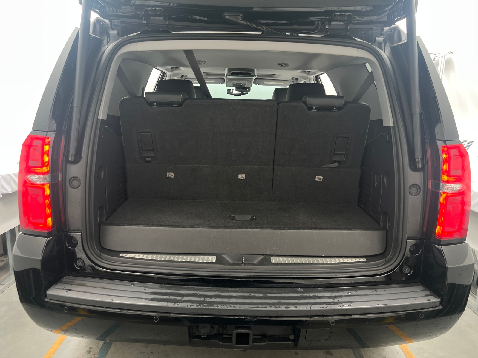Thumbnail: 2020 Chevrolet Tahoe - 6