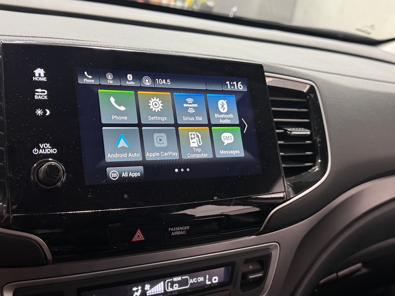 Thumbnail: 2019 Honda Pilot - 3