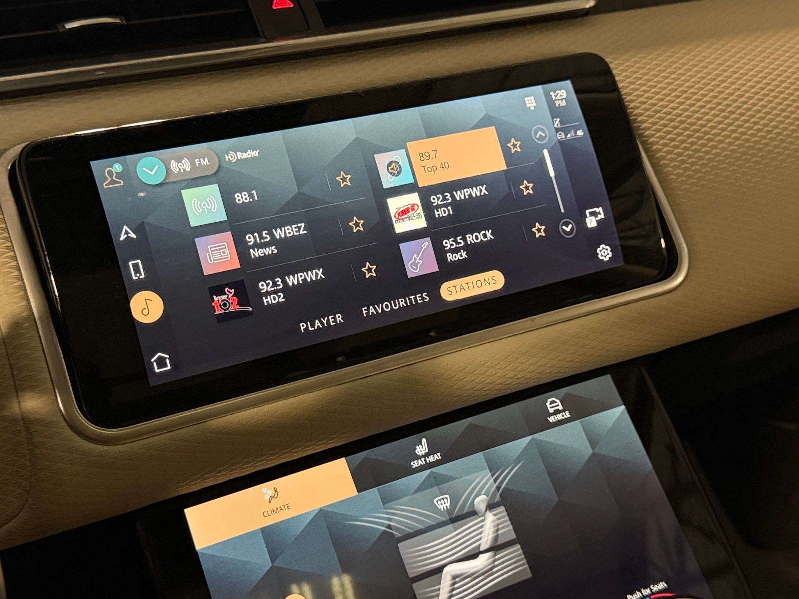 Thumbnail: 2023 Land Rover Range Rover Velar - 3