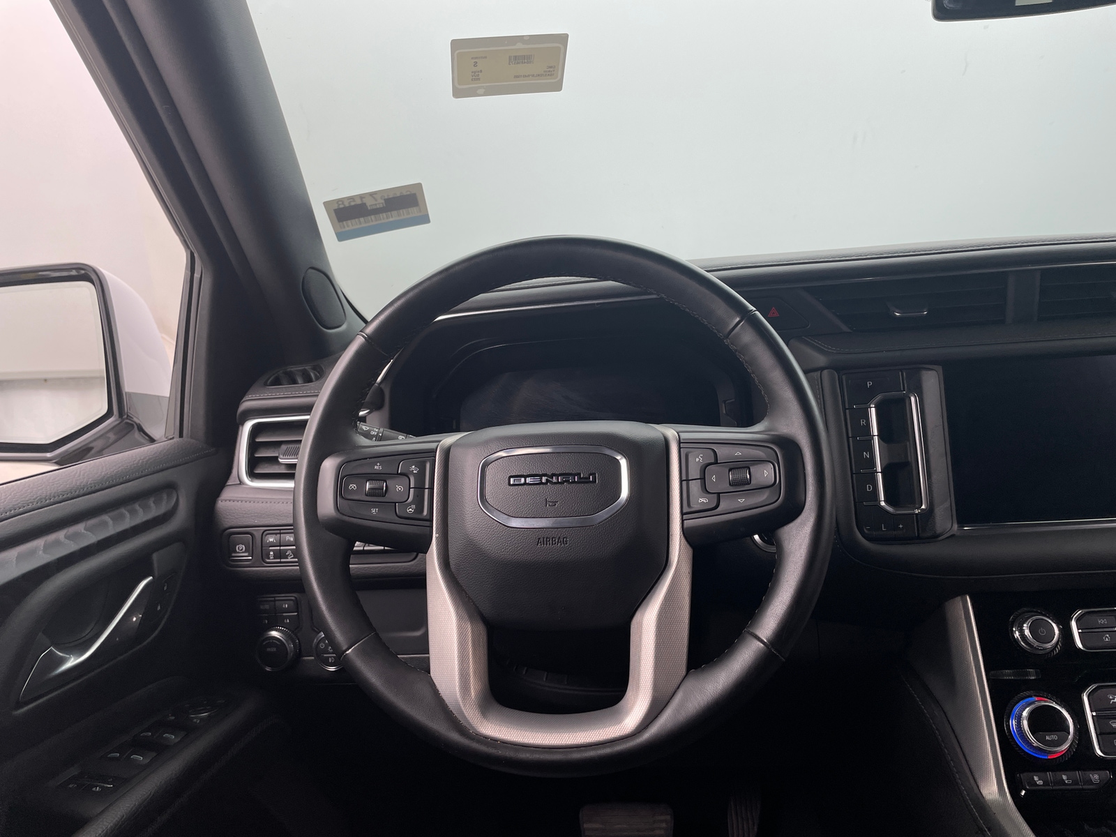 Thumbnail: 2023 GMC Yukon - 4
