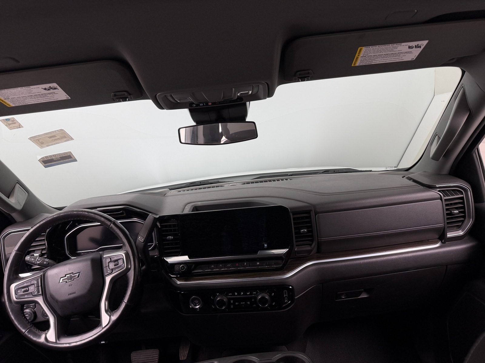 Thumbnail: 2022 Chevrolet Silverado 1500 - 3