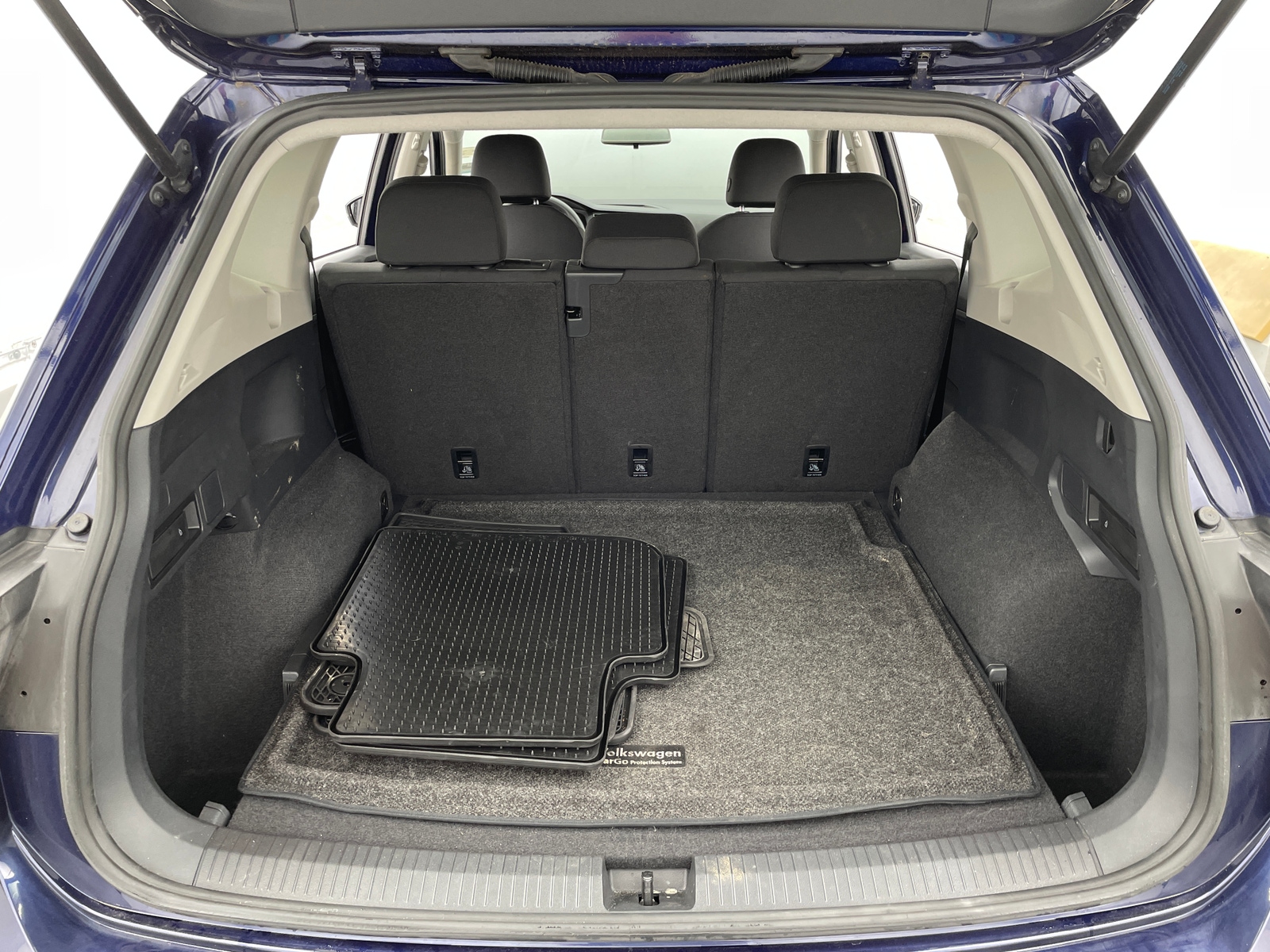 Thumbnail: 2021 Volkswagen Tiguan - 7