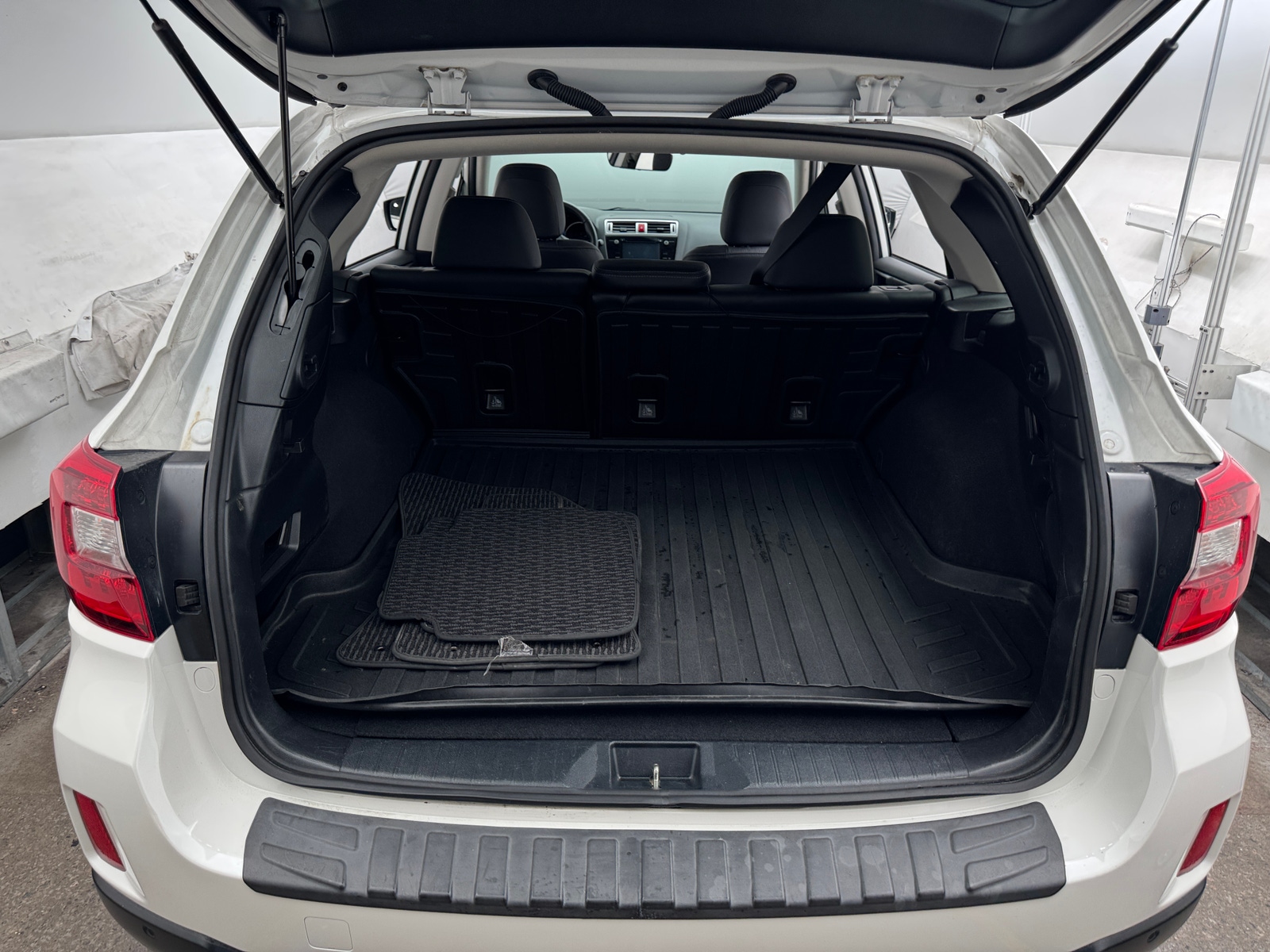 Thumbnail: 2017 Subaru Outback - 6