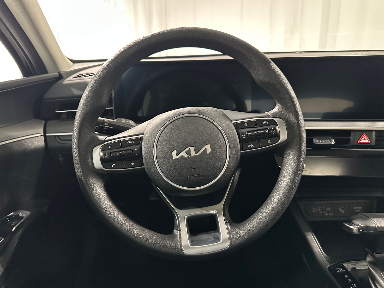 Thumbnail: 2025 Kia K5 - 5