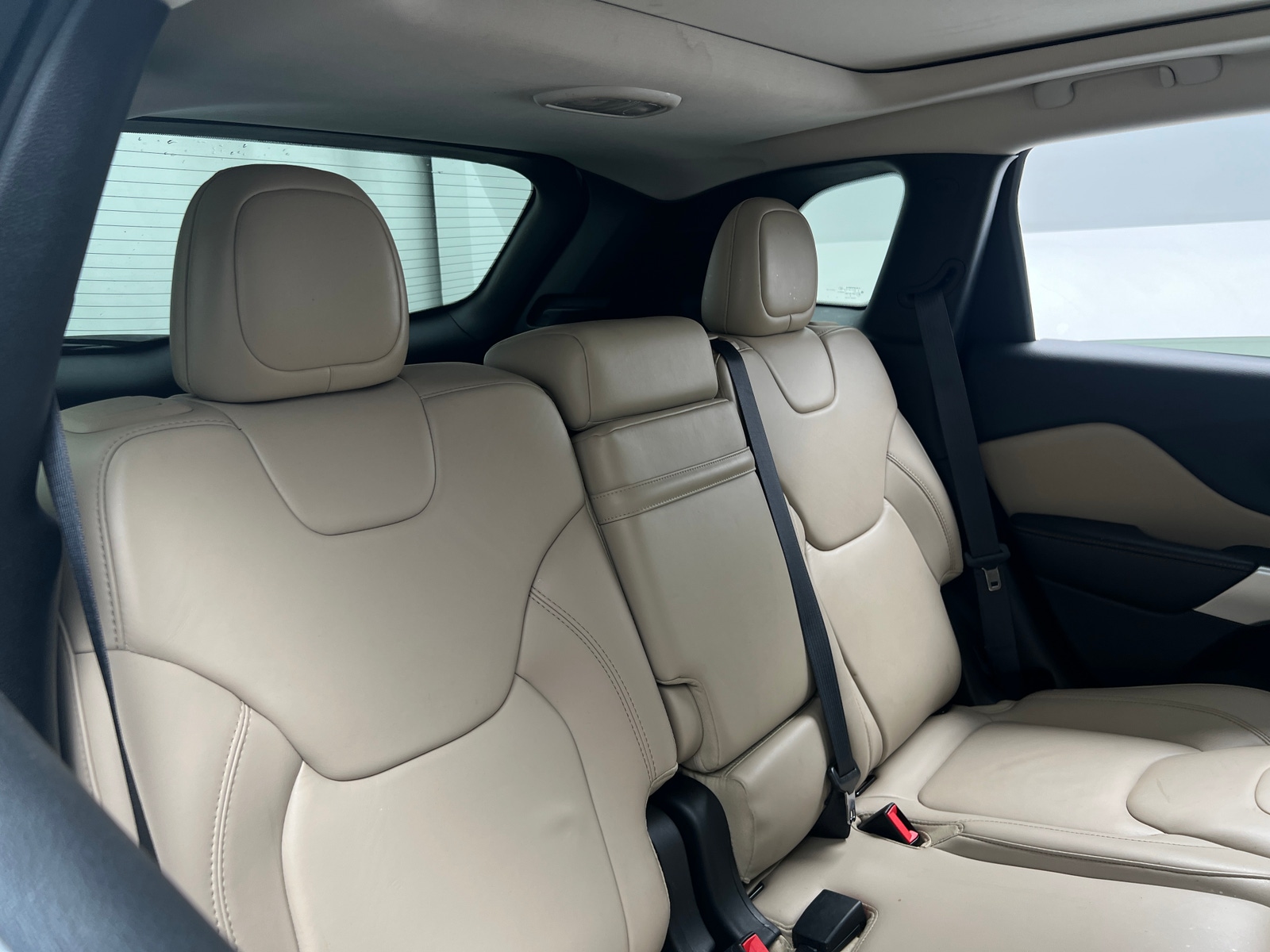 Thumbnail: 2017 Jeep Cherokee - 5