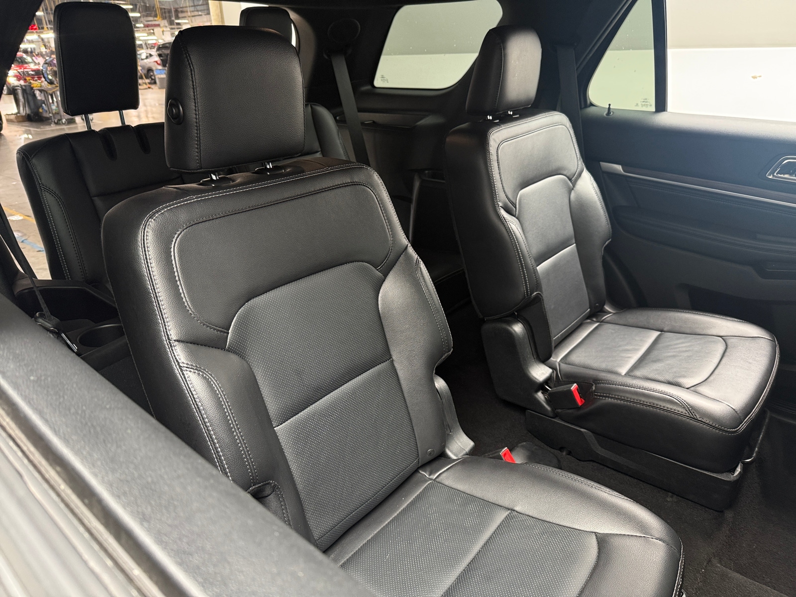 Thumbnail: 2019 Ford Explorer - 5