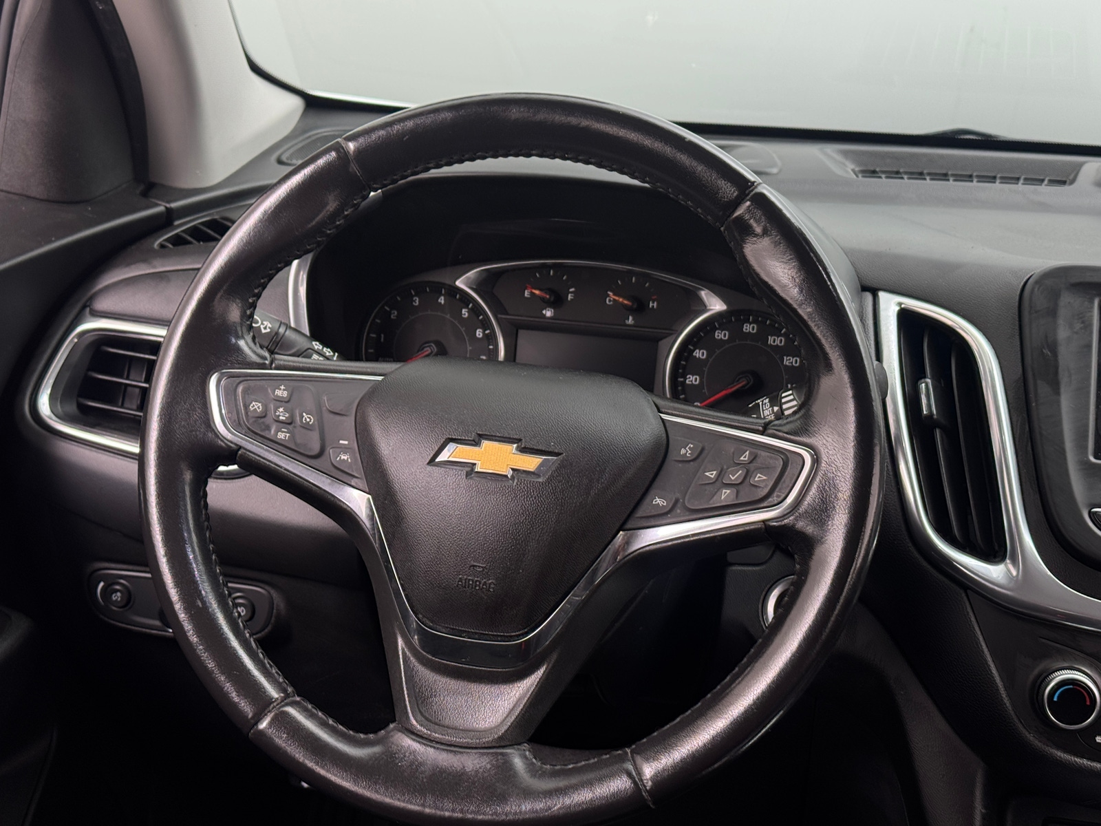 Thumbnail: 2020 Chevrolet Equinox - 5