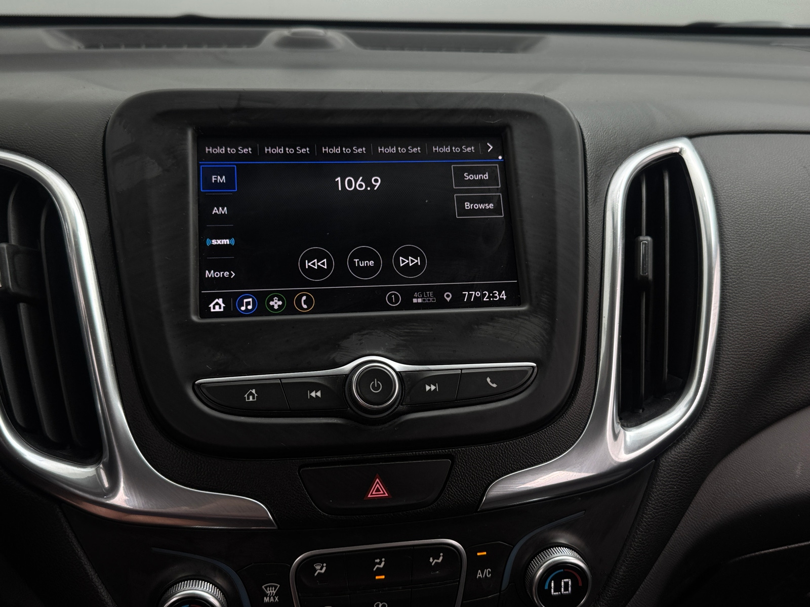 Thumbnail: 2020 Chevrolet Equinox - 4