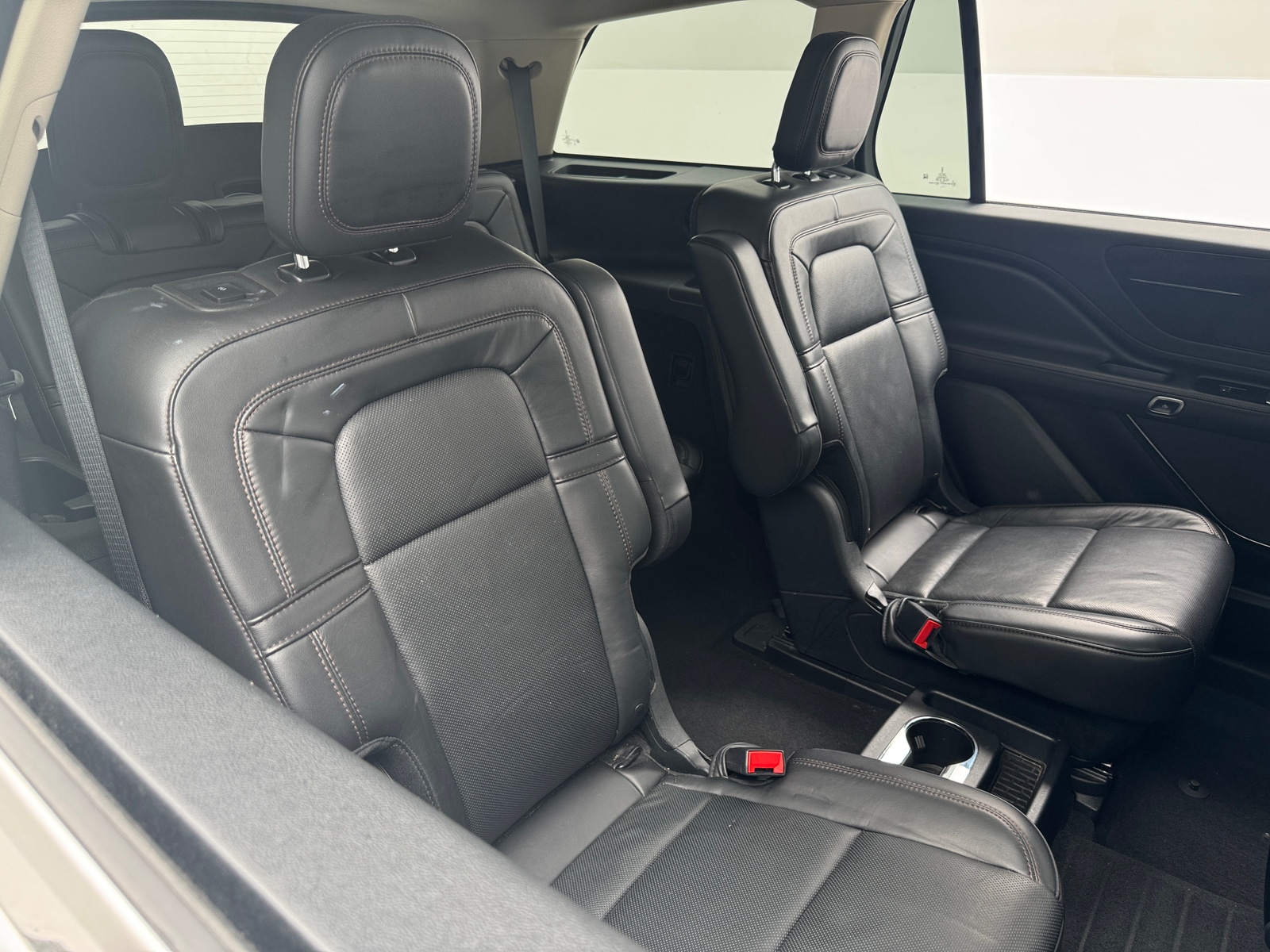 Thumbnail: 2021 Lincoln Aviator - 5