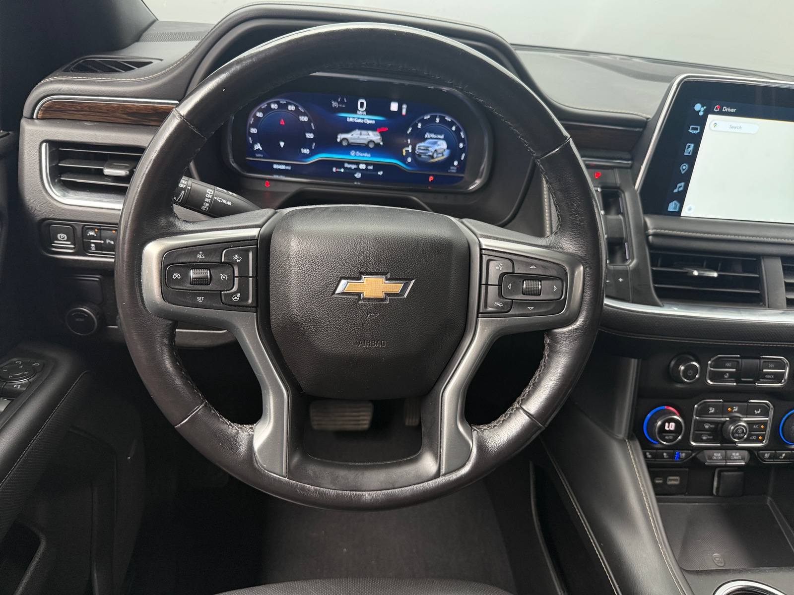 Thumbnail: 2023 Chevrolet Suburban - 4