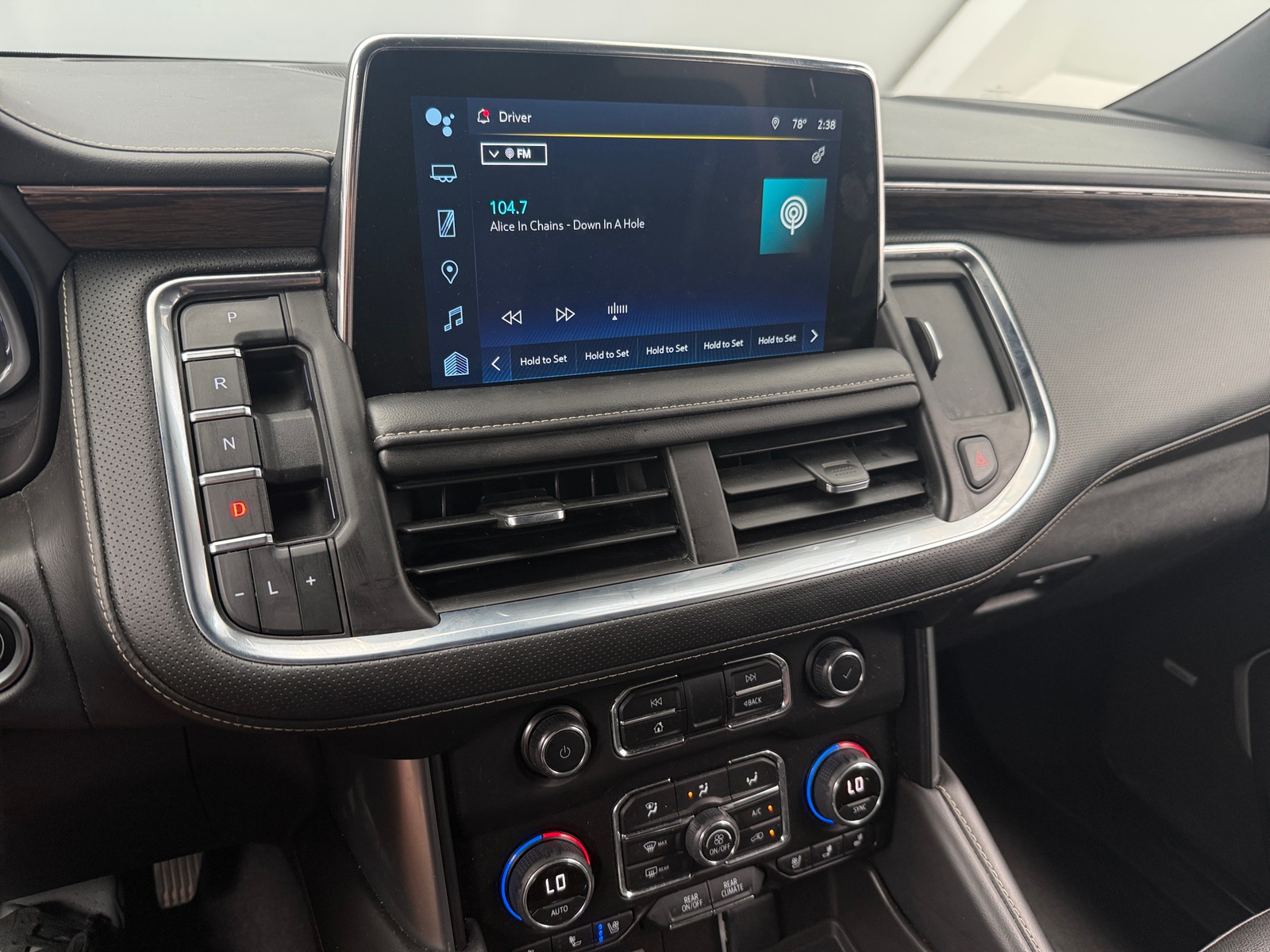 Thumbnail: 2023 Chevrolet Suburban - 3