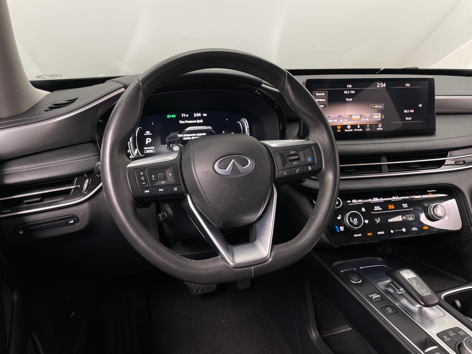 Thumbnail: 2023 INFINITI QX60 - 4