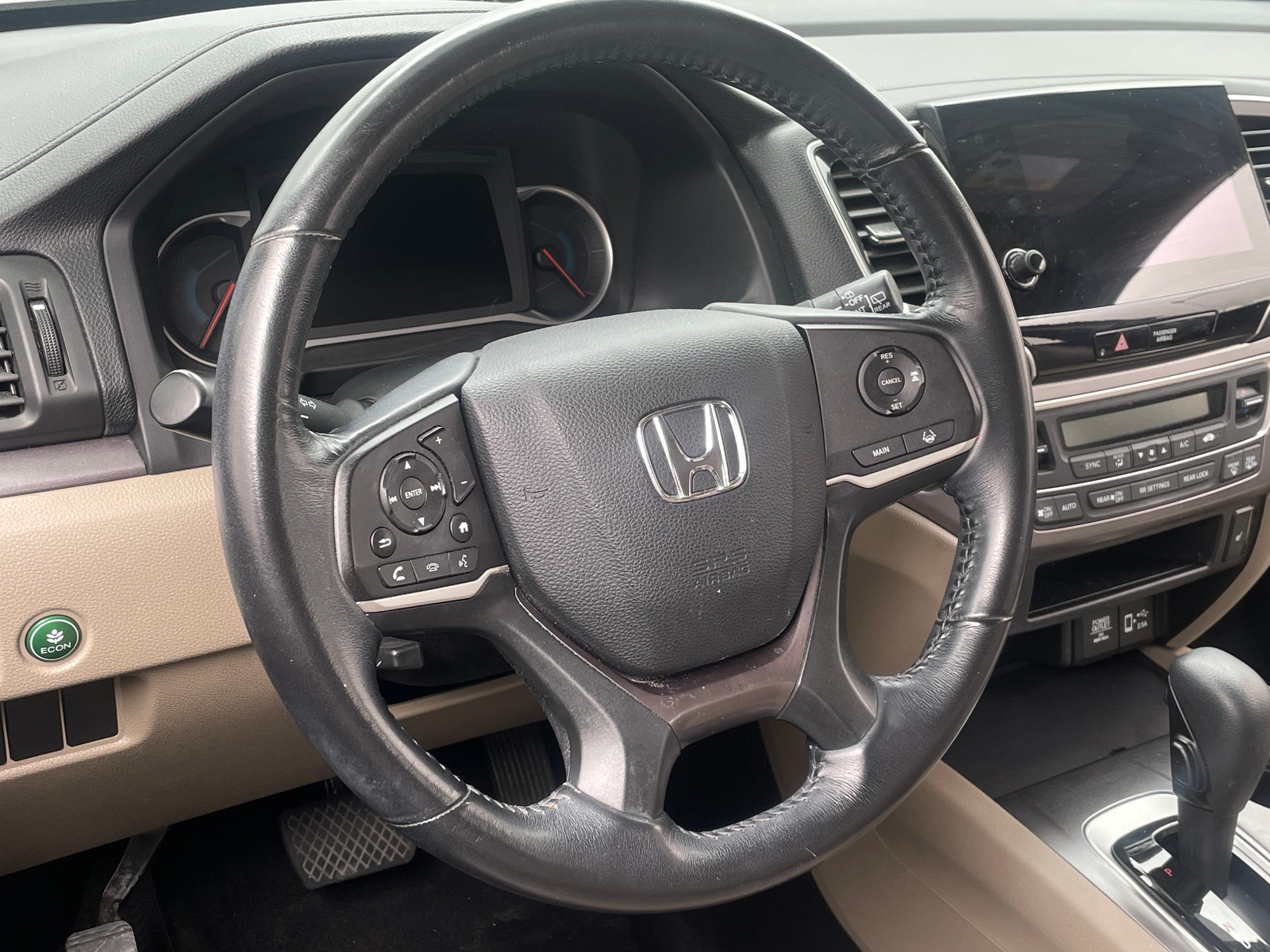 Thumbnail: 2019 Honda Pilot - 4