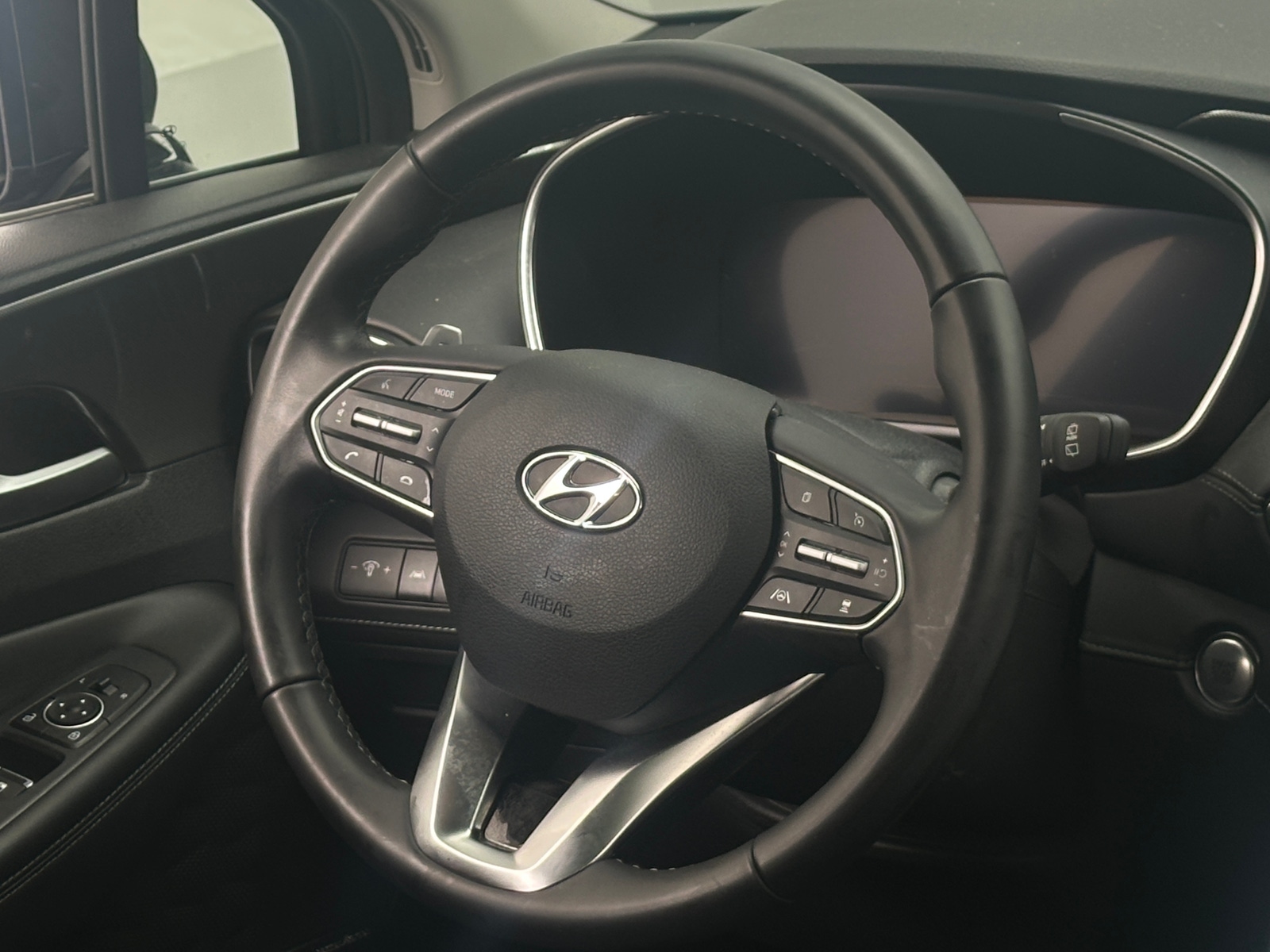 Thumbnail: 2023 Hyundai Santa Fe - 4