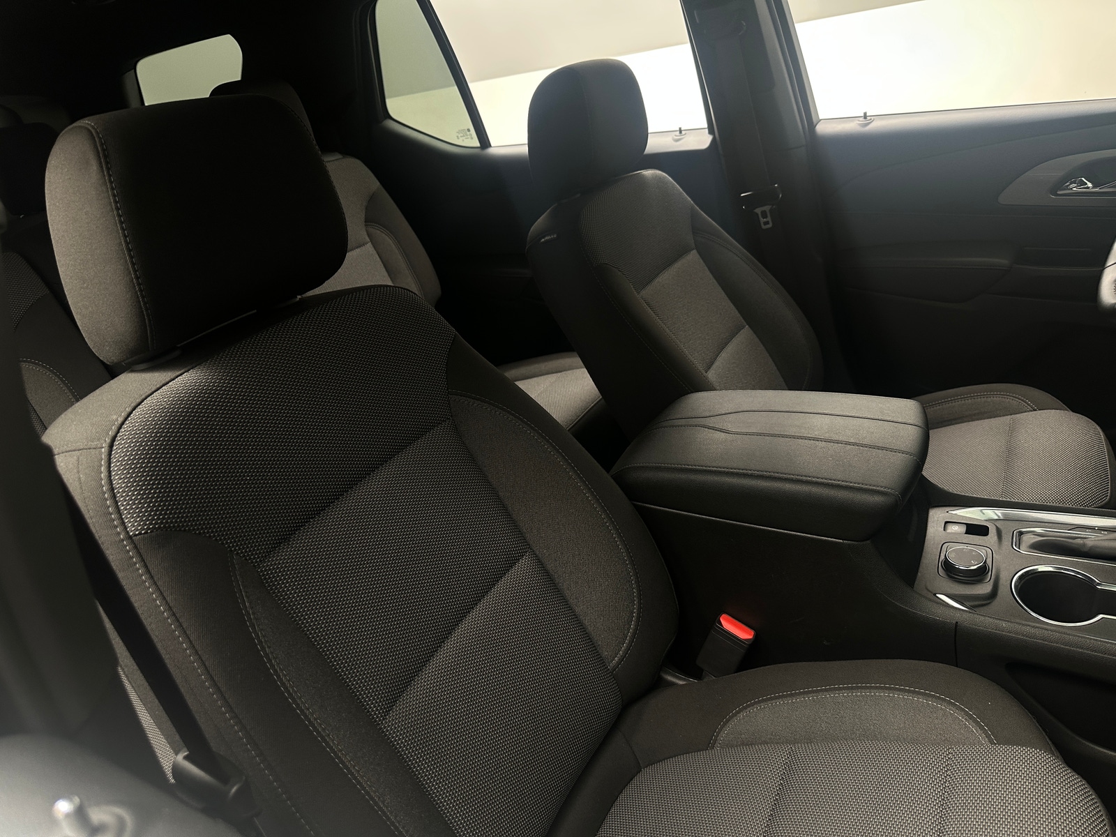 Thumbnail: 2023 Chevrolet Traverse - 2